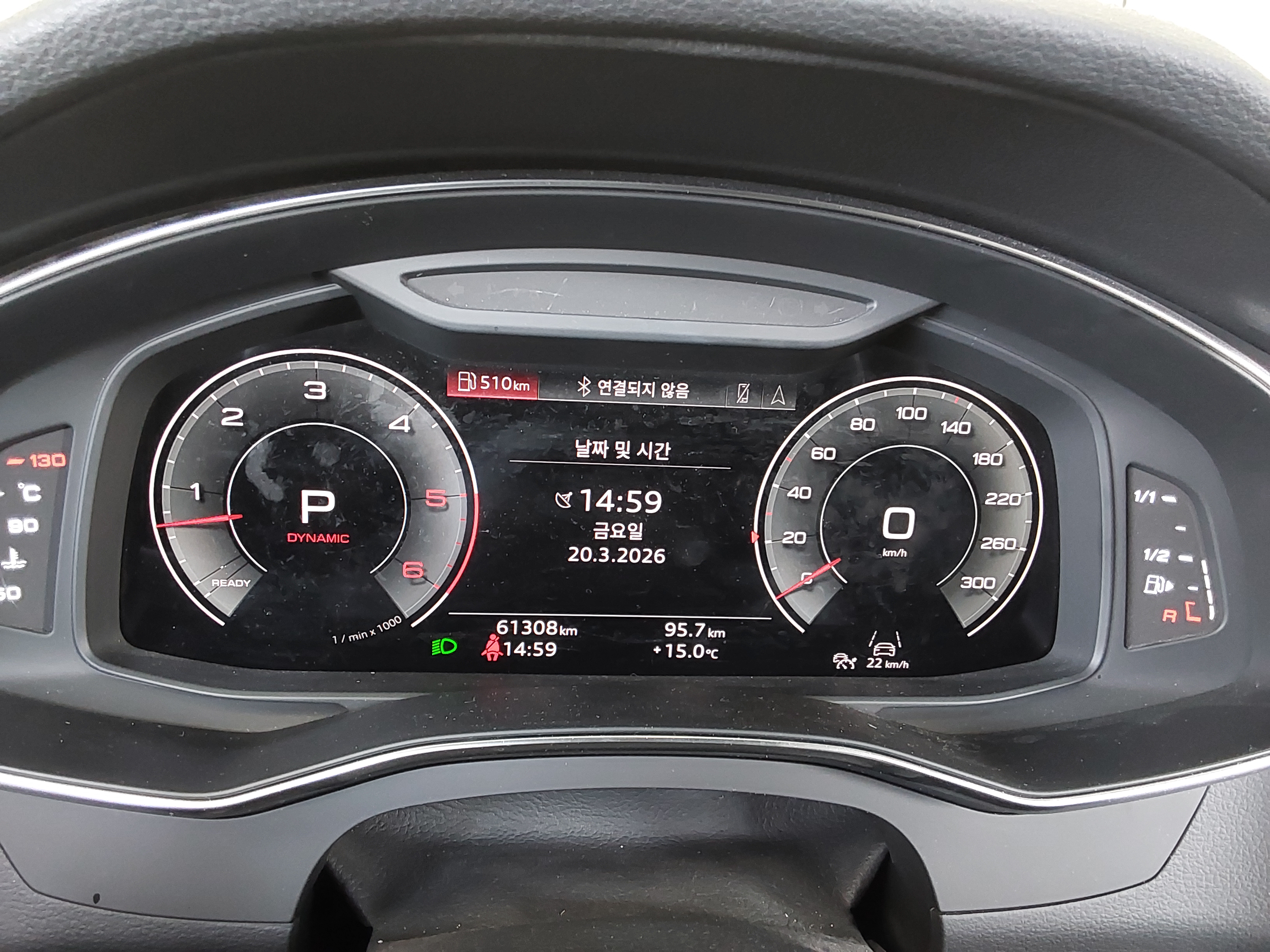 Audi A6 - 8