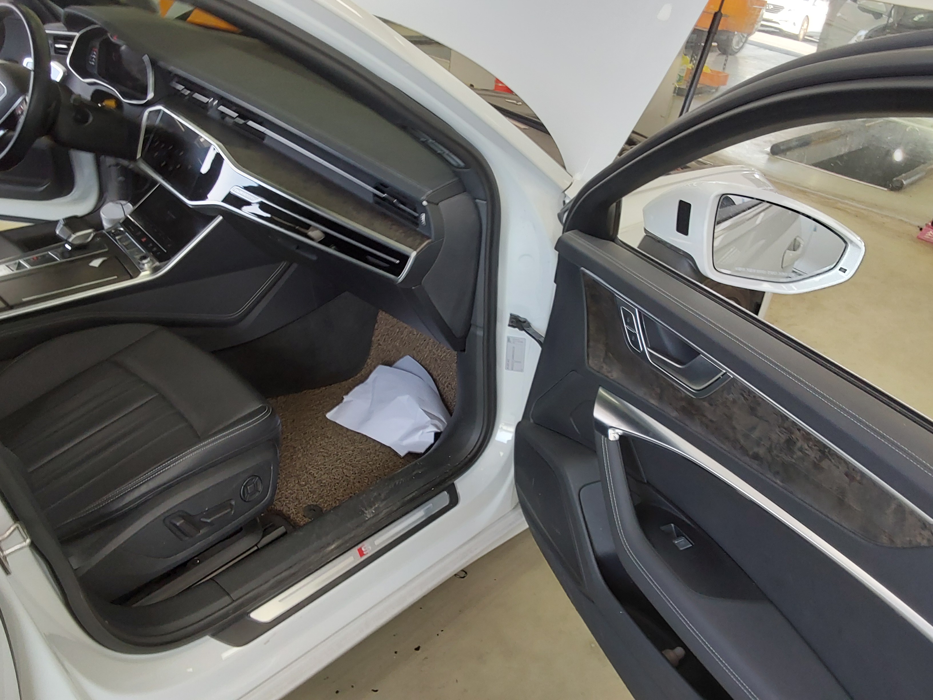 Audi A6 - 13