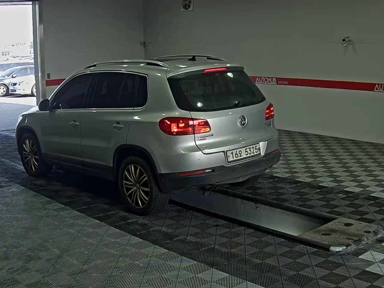 VOLKSWAGEN 티구안 - 5