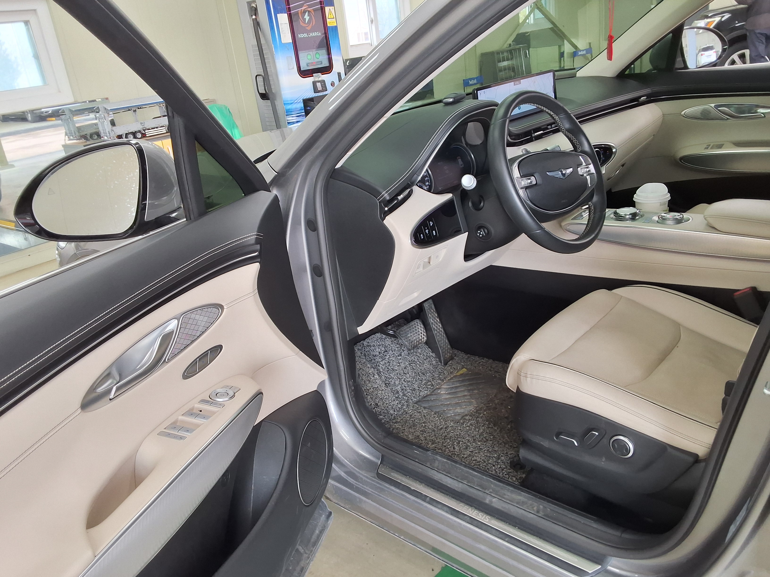 Genesis GV70 - 9