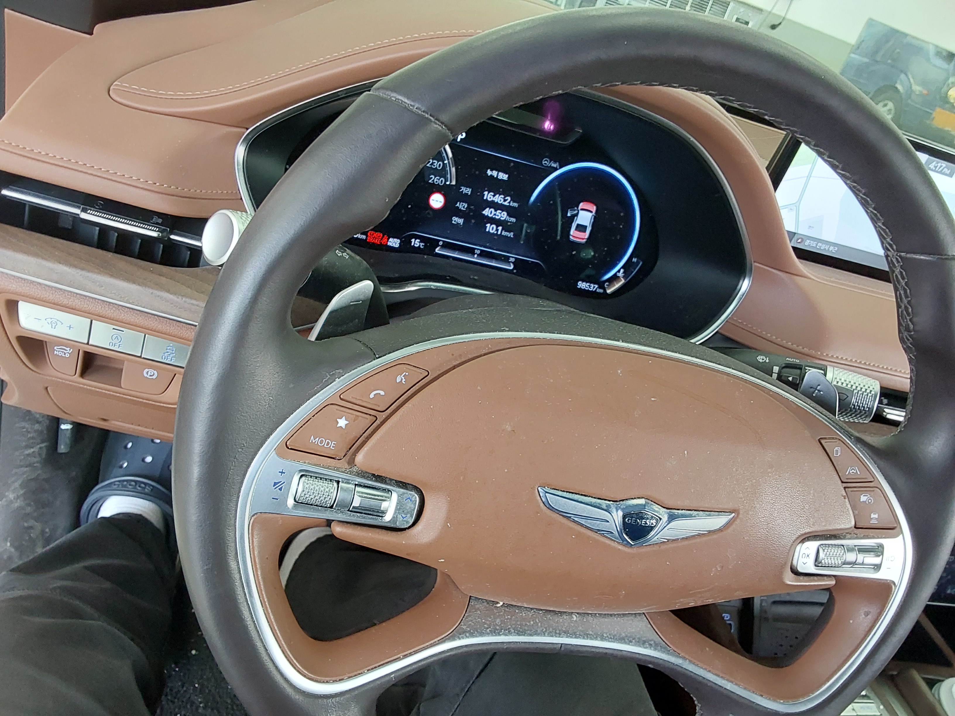 Hyundai Genesis - 16