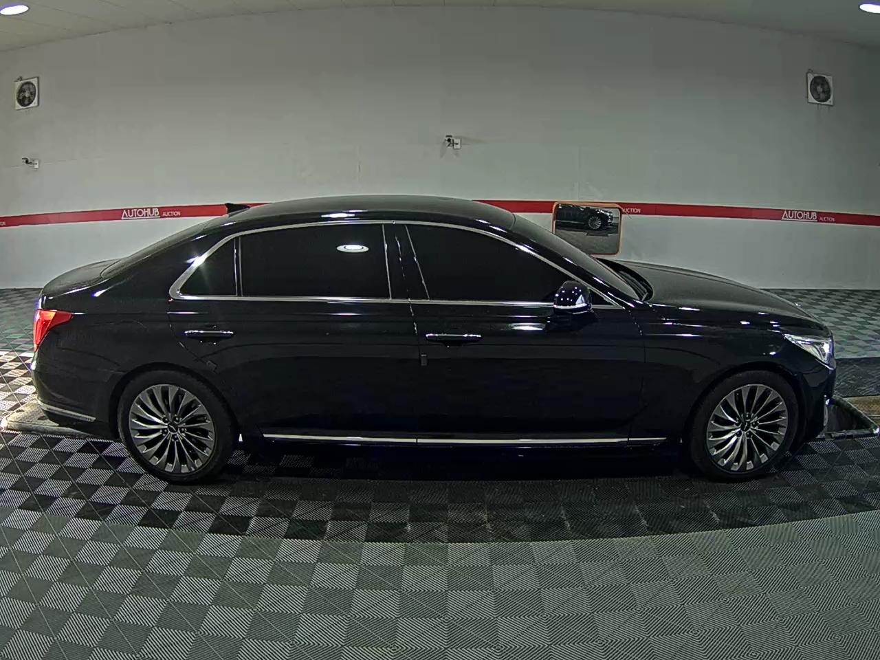 Hyundai Genesis EQ900 2016 - Image 3
