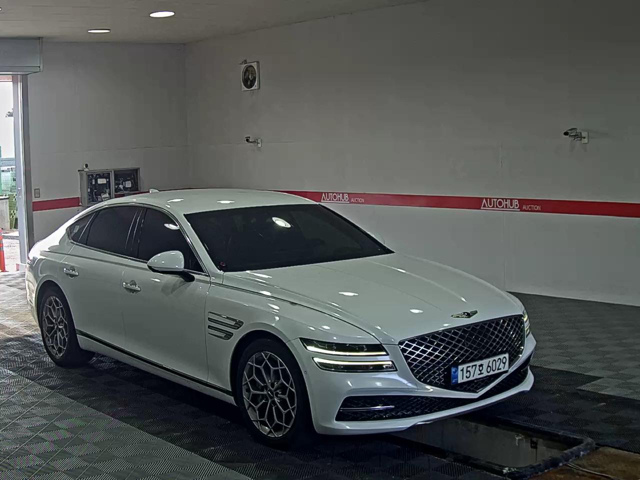Hyundai Genesis - 2
