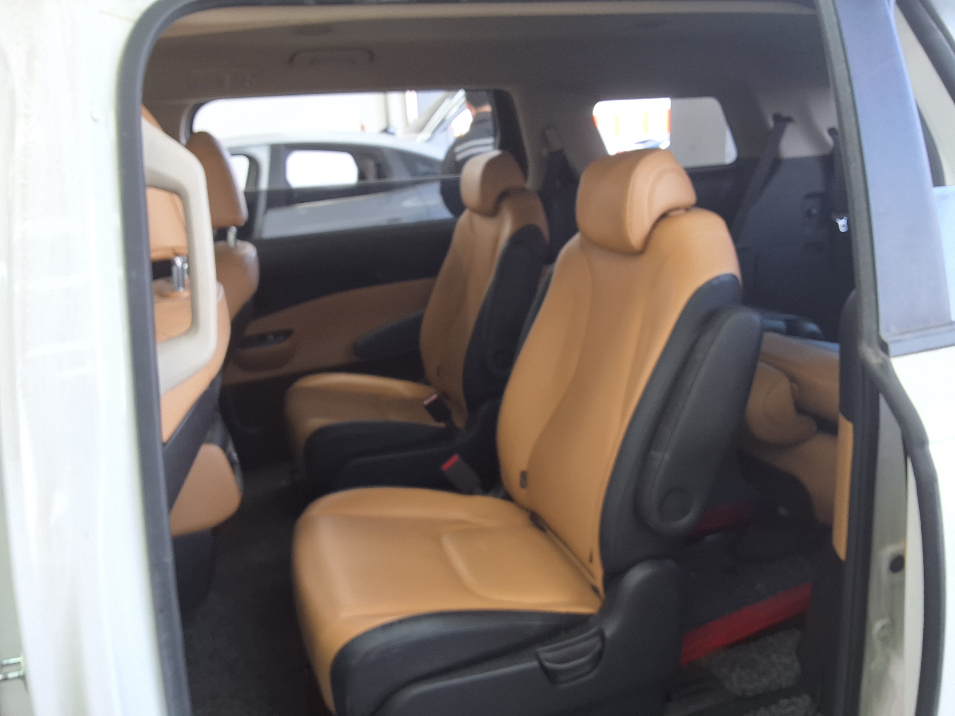 Kia Carnival 2021 - Image 11