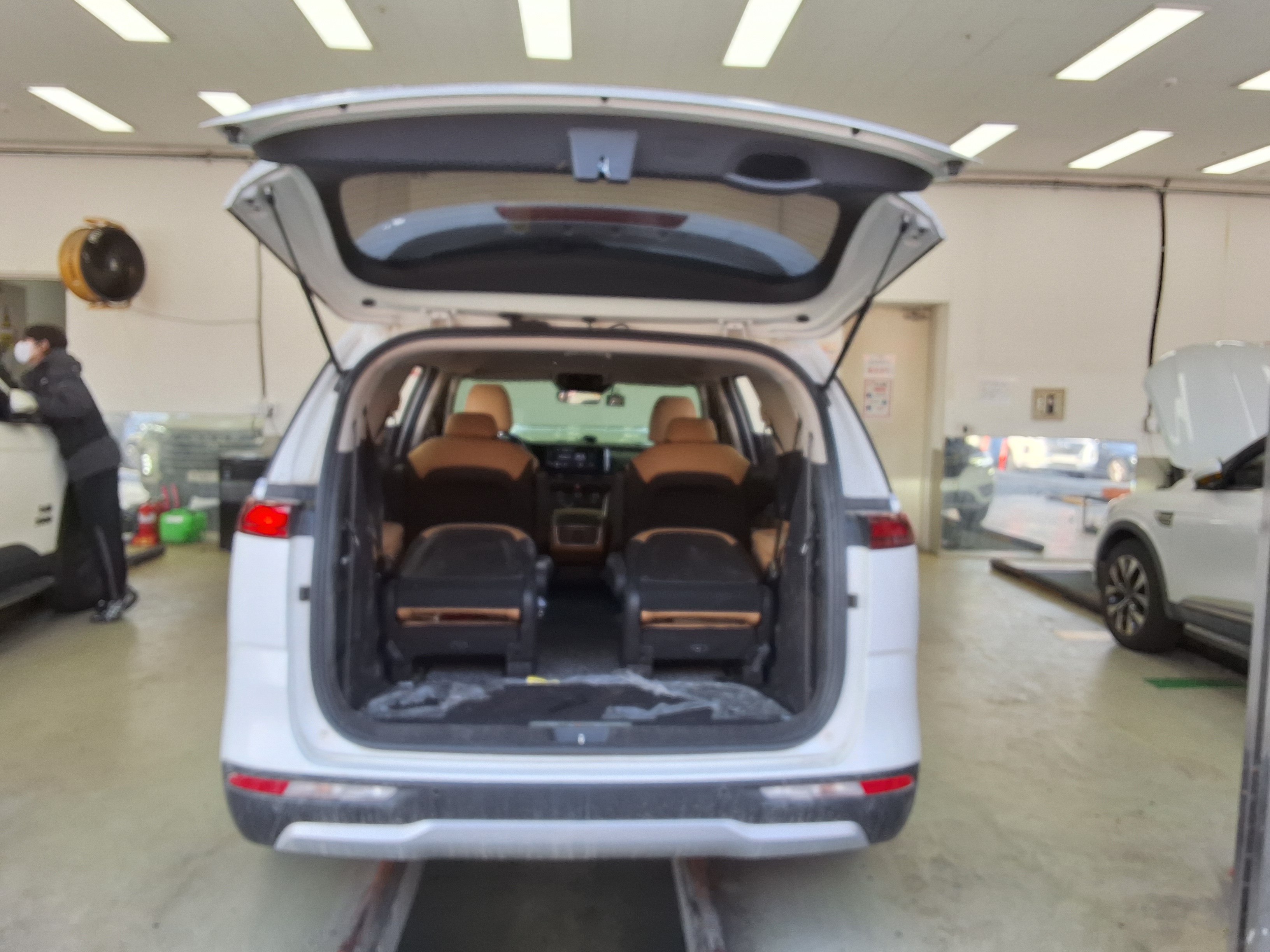 Kia Carnival 2021 - Image 14