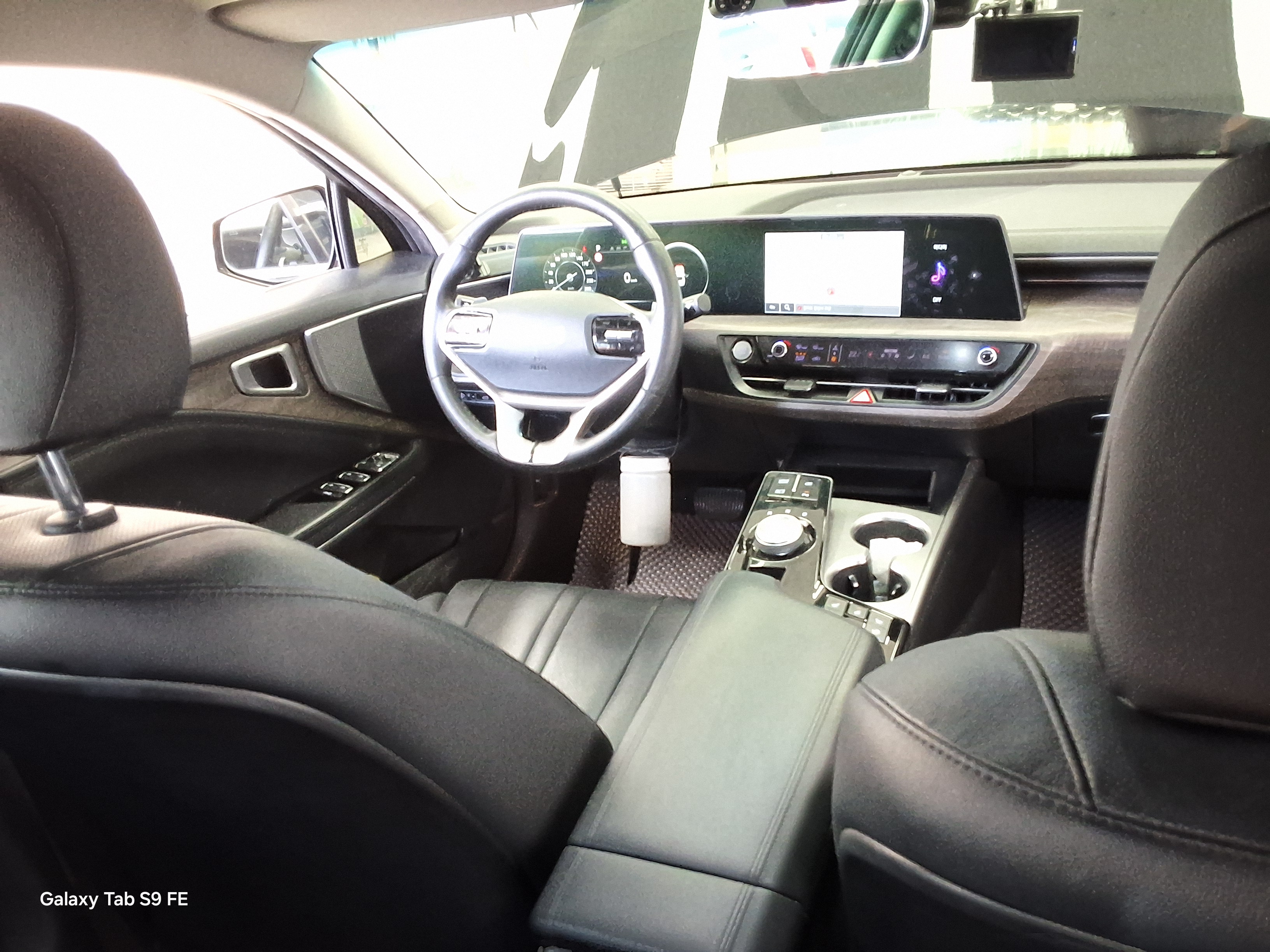 Kia K8 2022 - Image 10