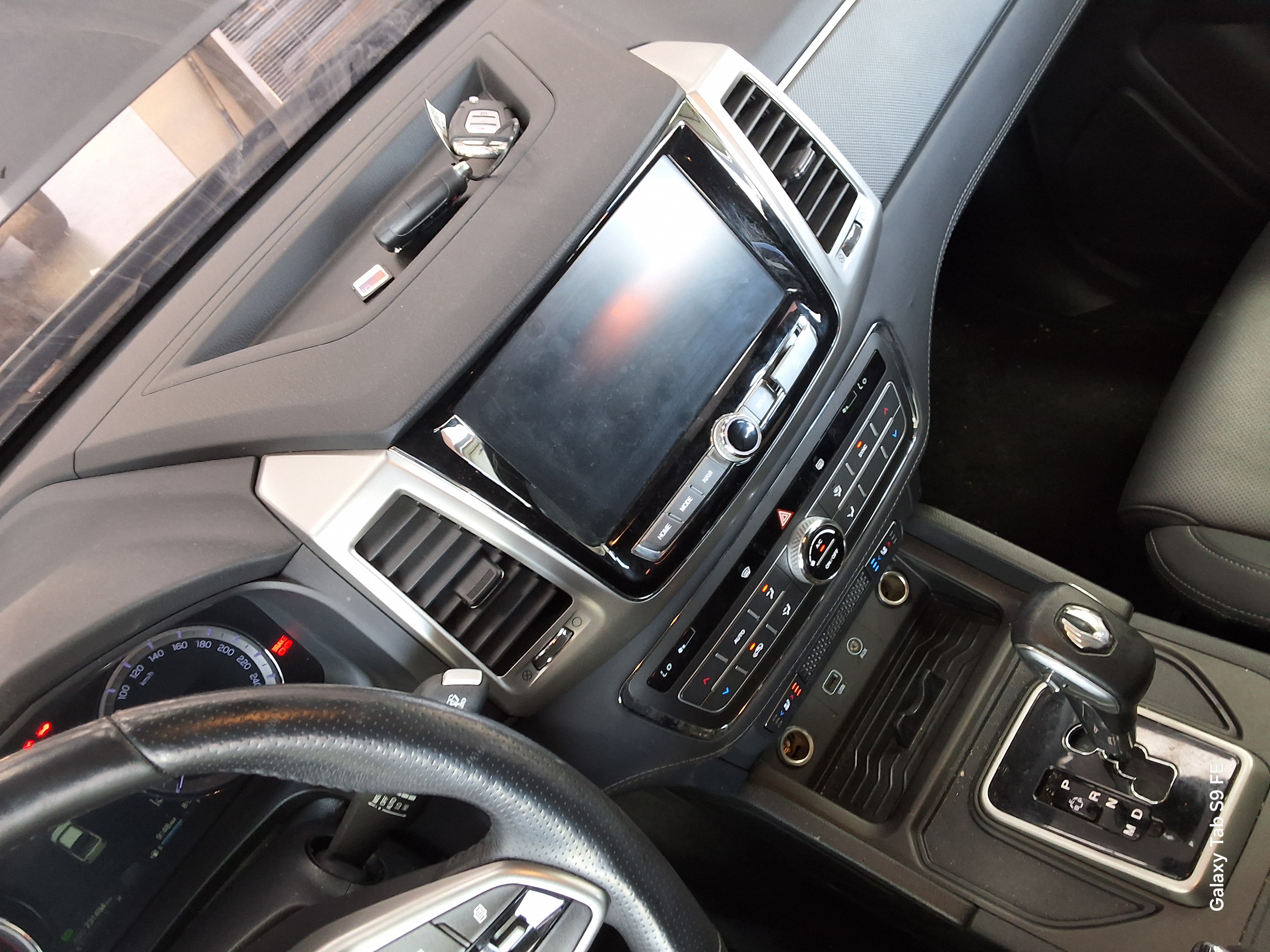 KG Mobility Rexton Sports 2019 - Image 18