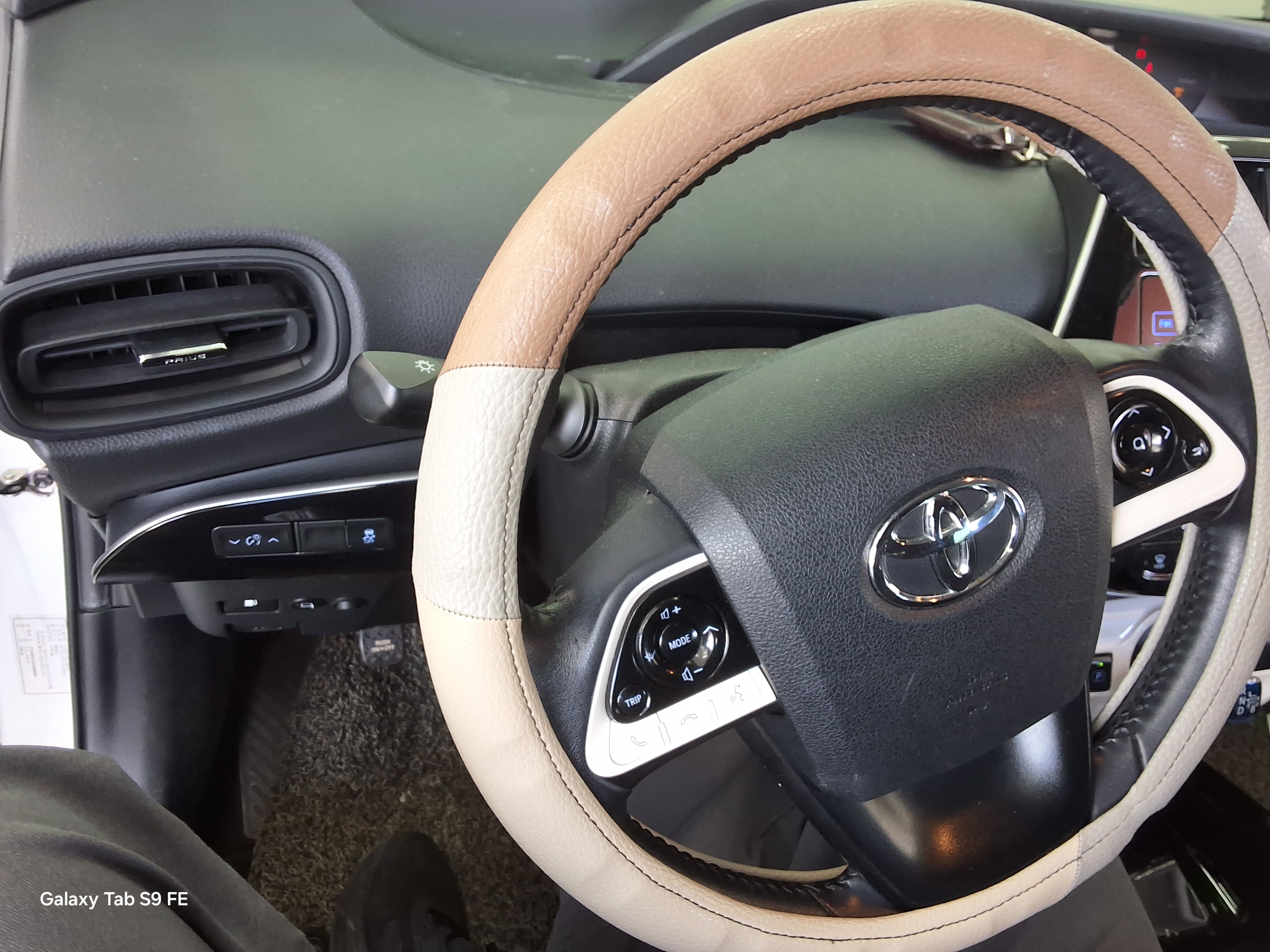 Toyota Prius - 16
