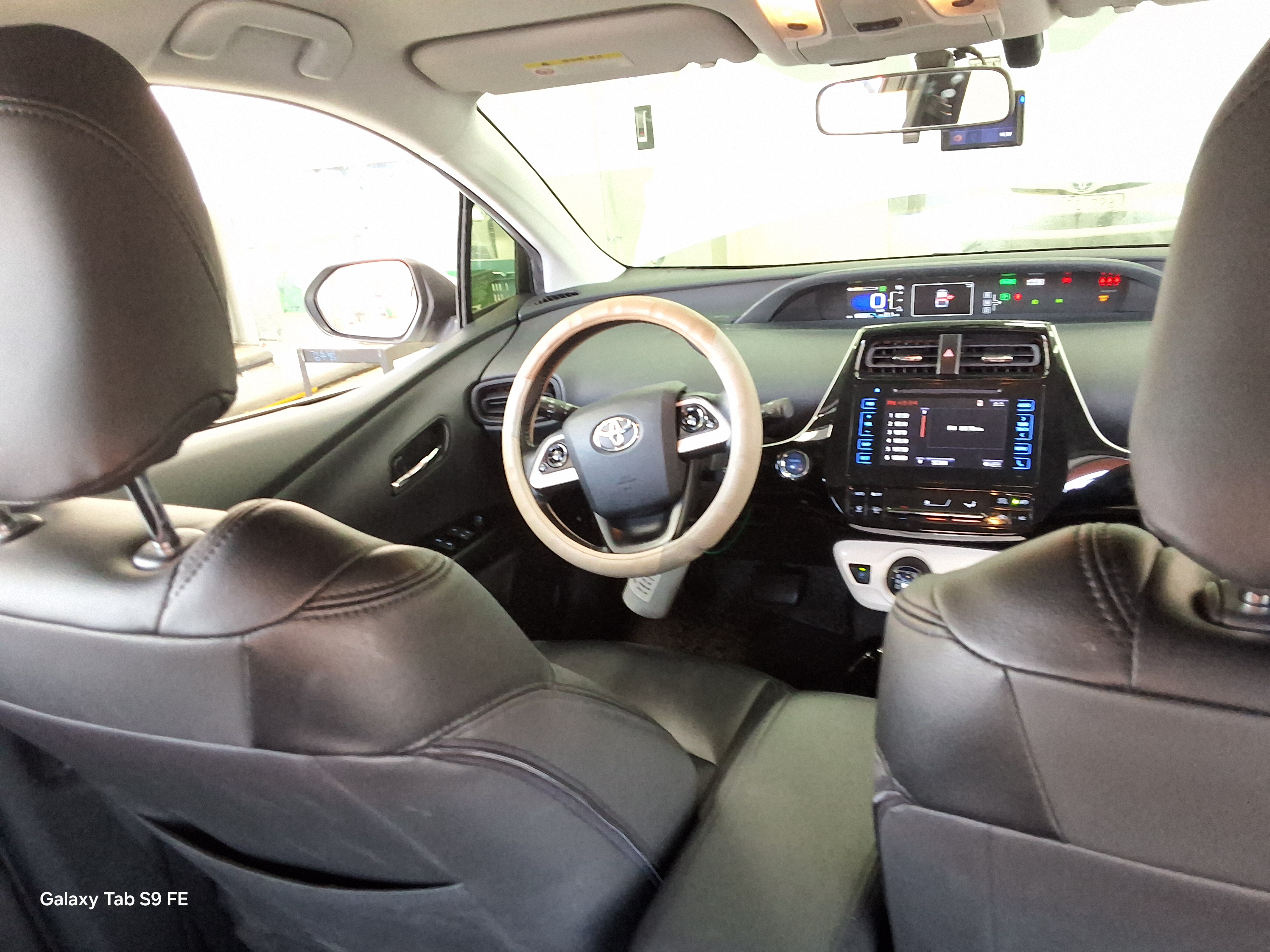 Toyota Prius - 10