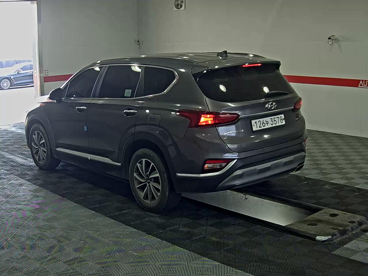 Hyundai Santa Fe 2020 - Image 5