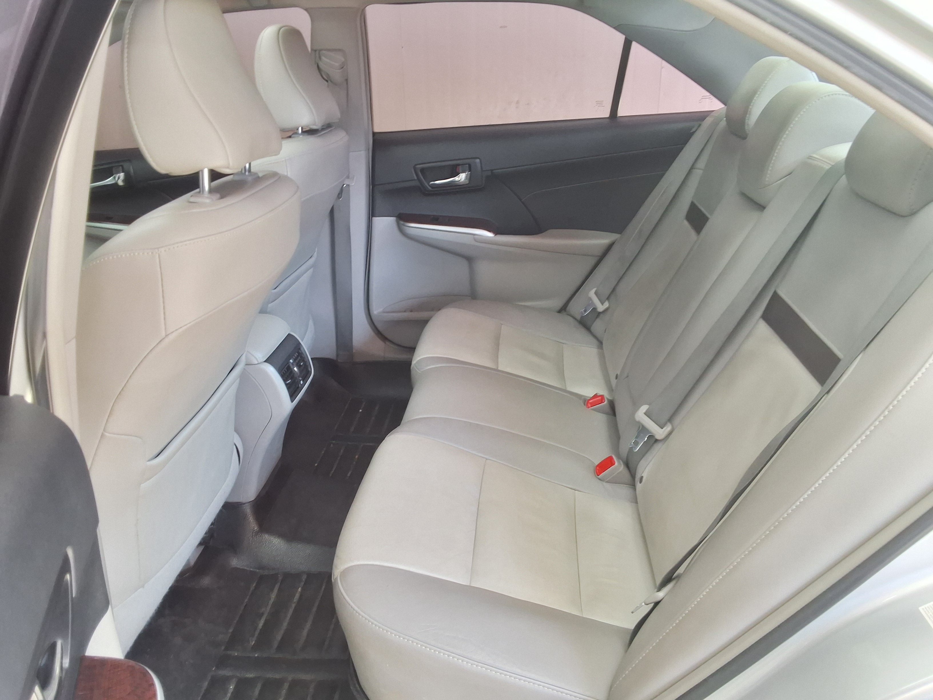 Toyota Camry - 11