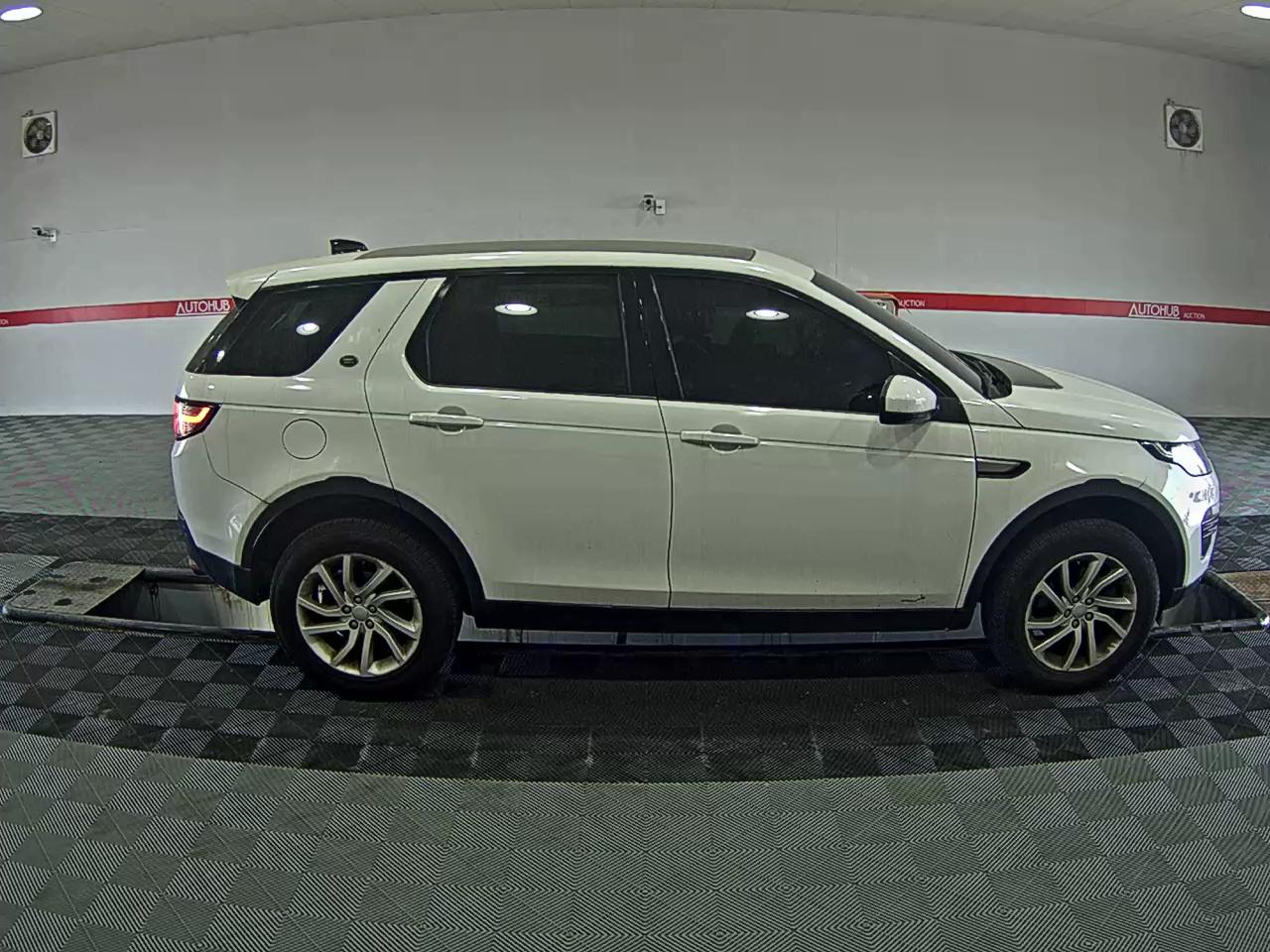 Land Rover Discovery - 3
