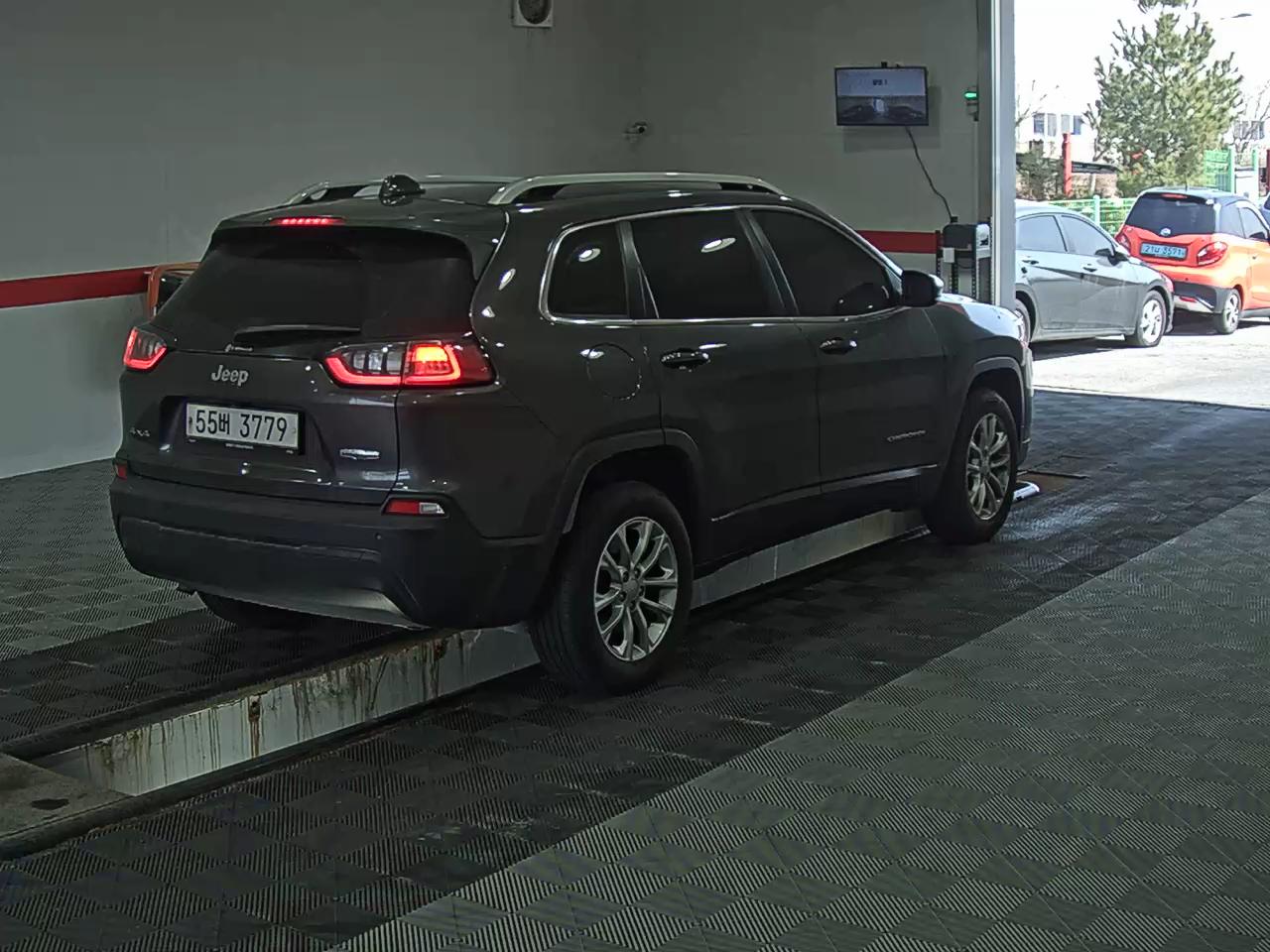 JEEP 체로키 - 4