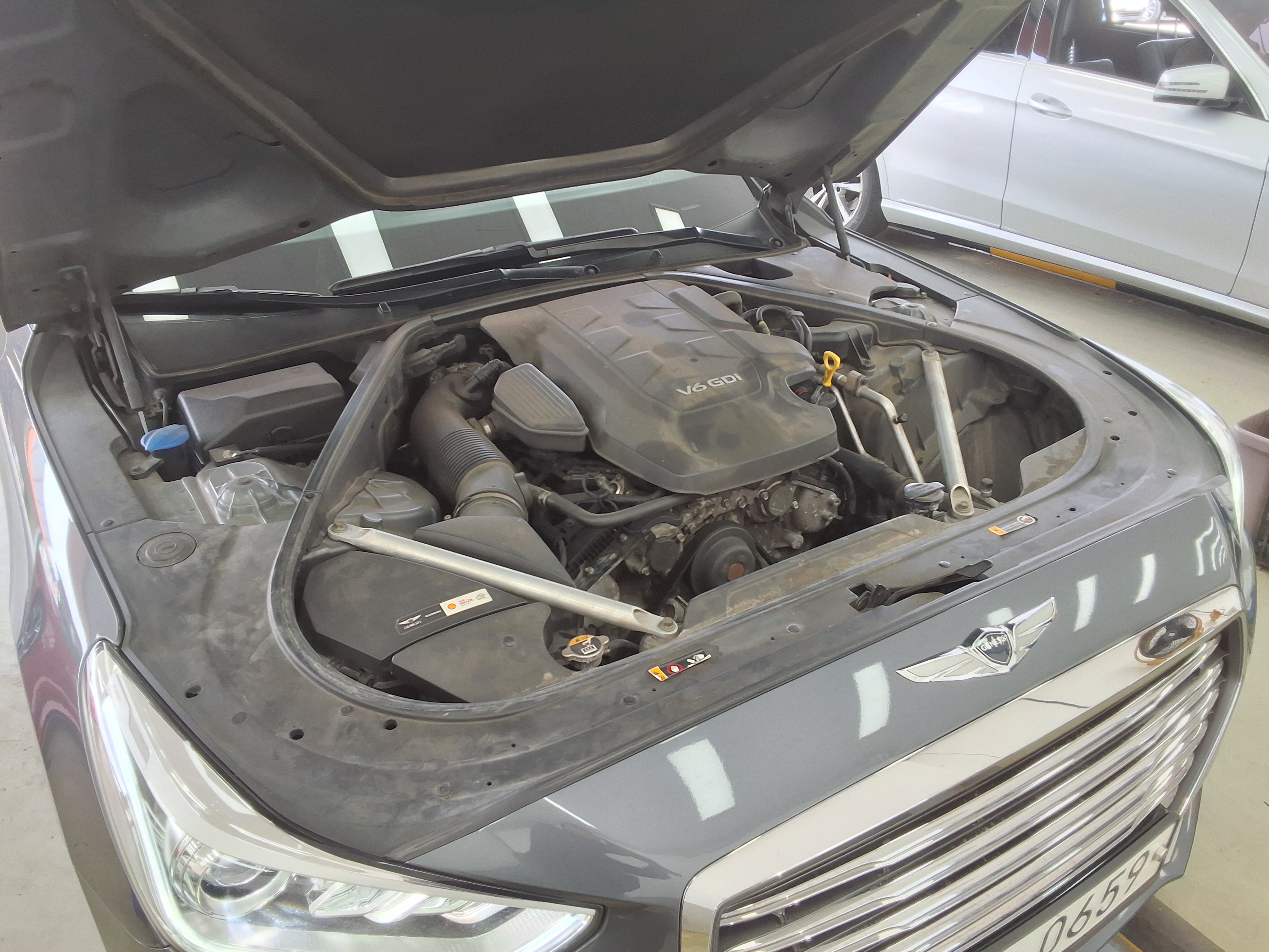 Hyundai Genesis EQ900 2016 - Image 18