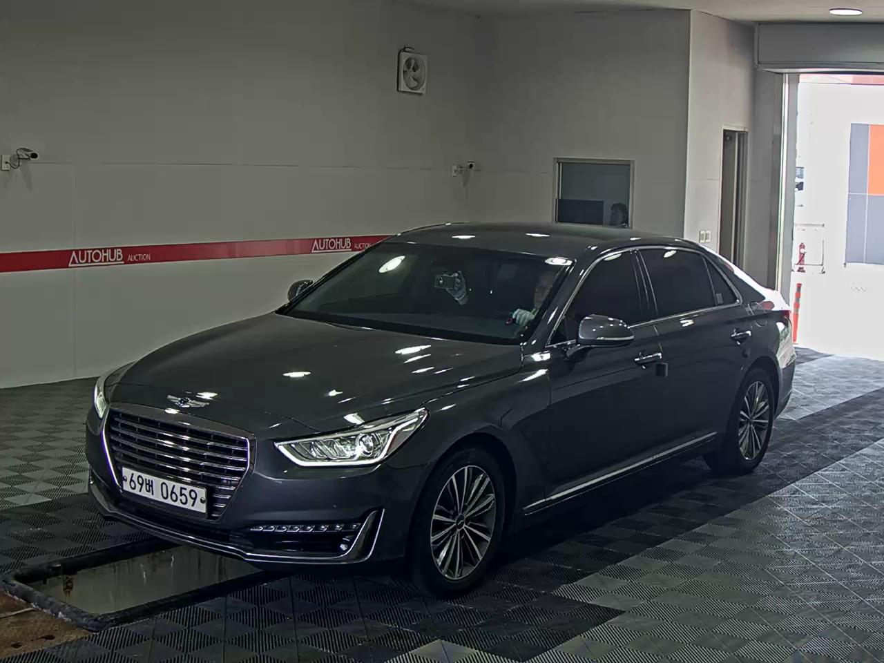 Hyundai Genesis EQ900