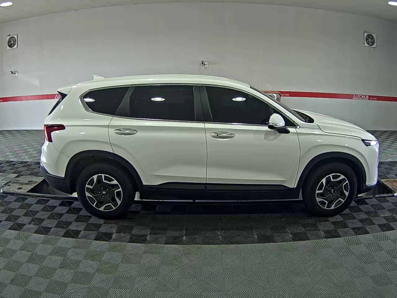 Hyundai Santa Fe - 3