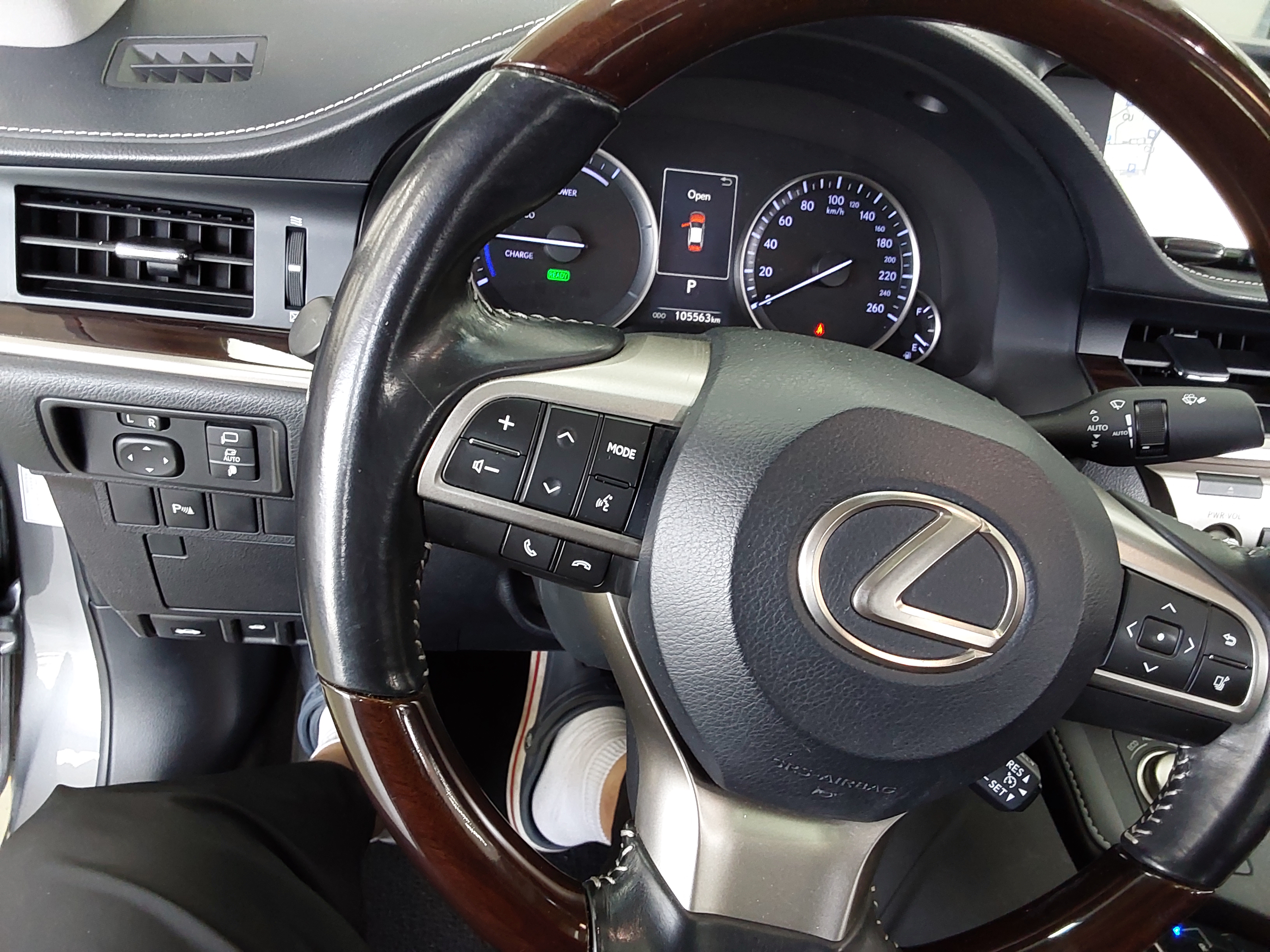 LEXUS ES - 16