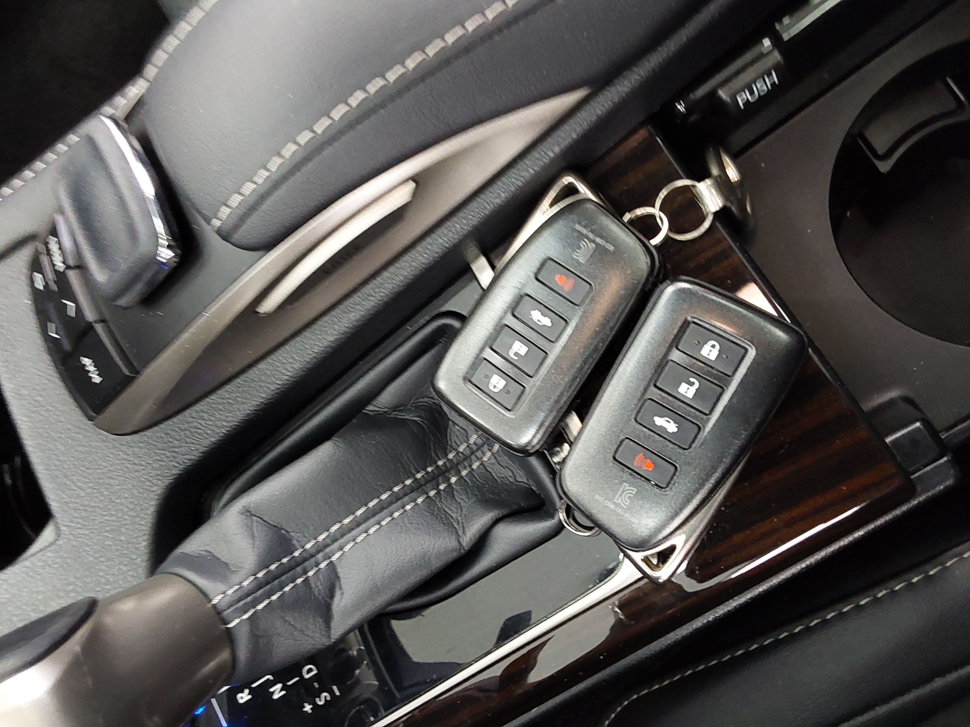 LEXUS ES - 19