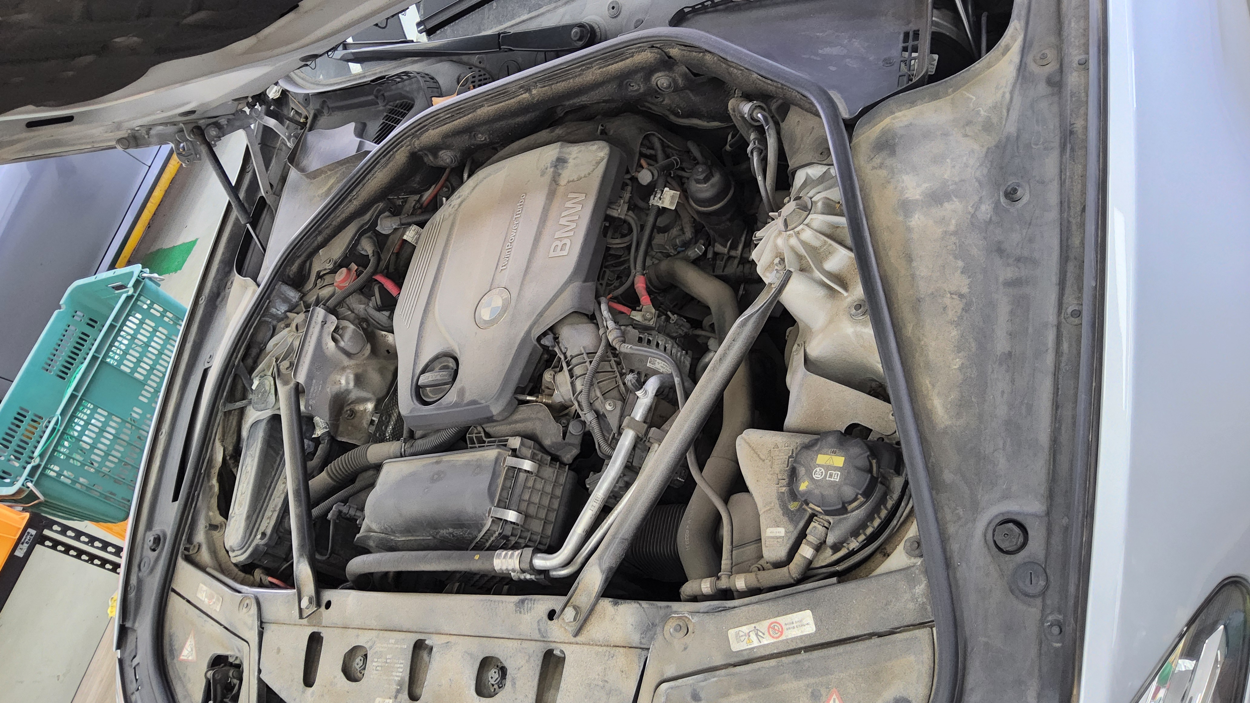 BMW 5 Series 2015 - Image 20