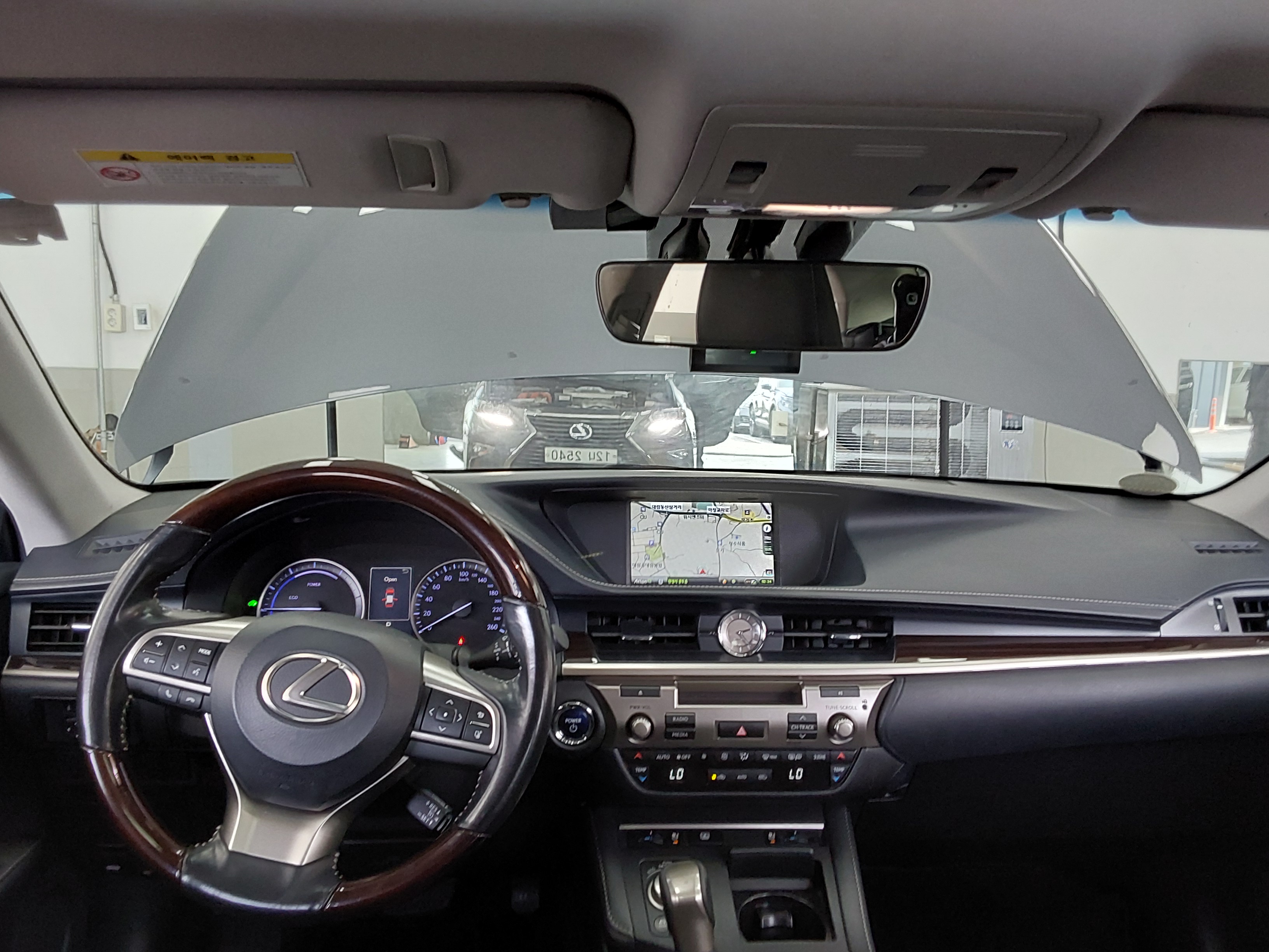 LEXUS ES - 10
