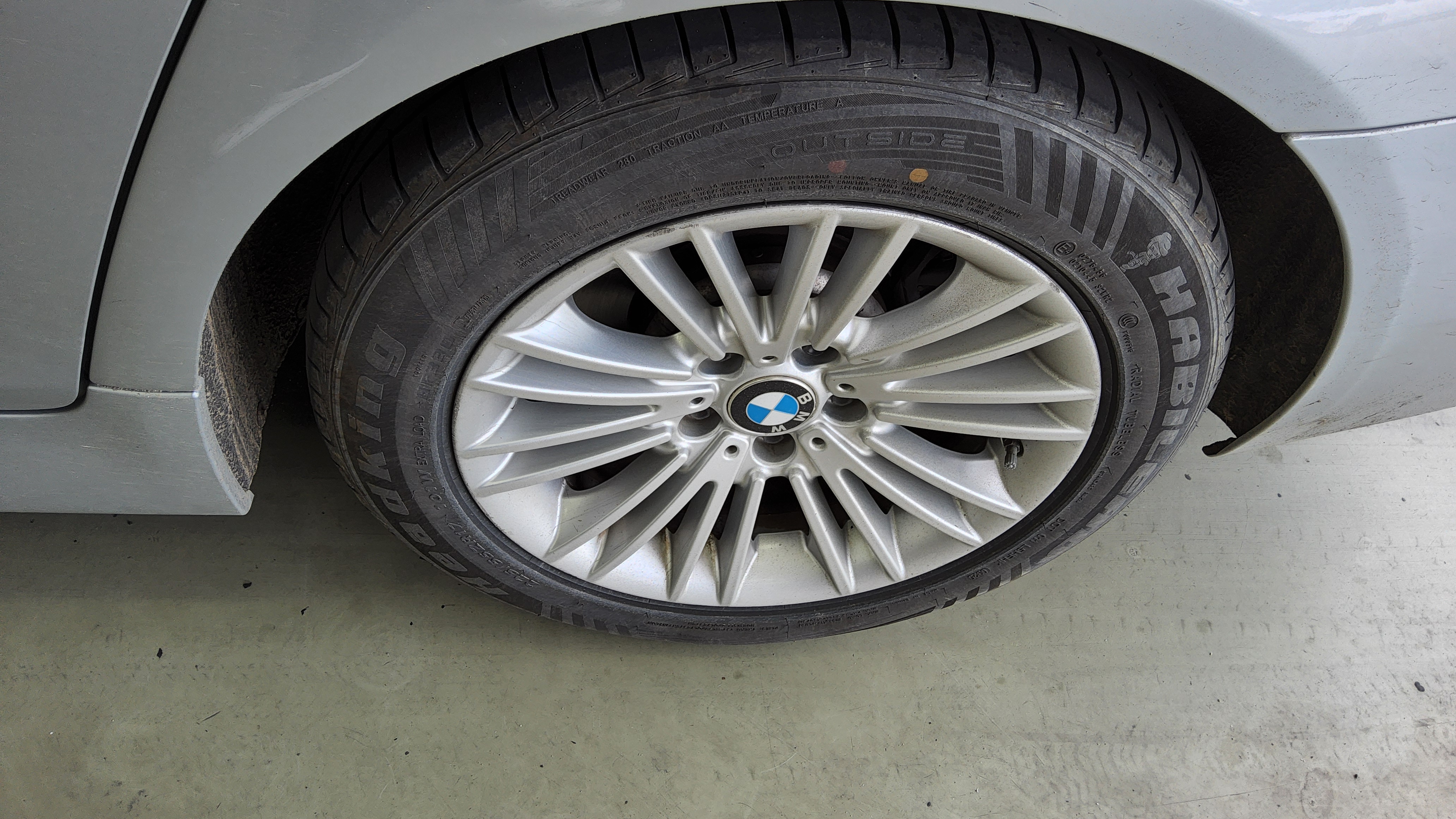 BMW 5 Series 2015 - Image 17