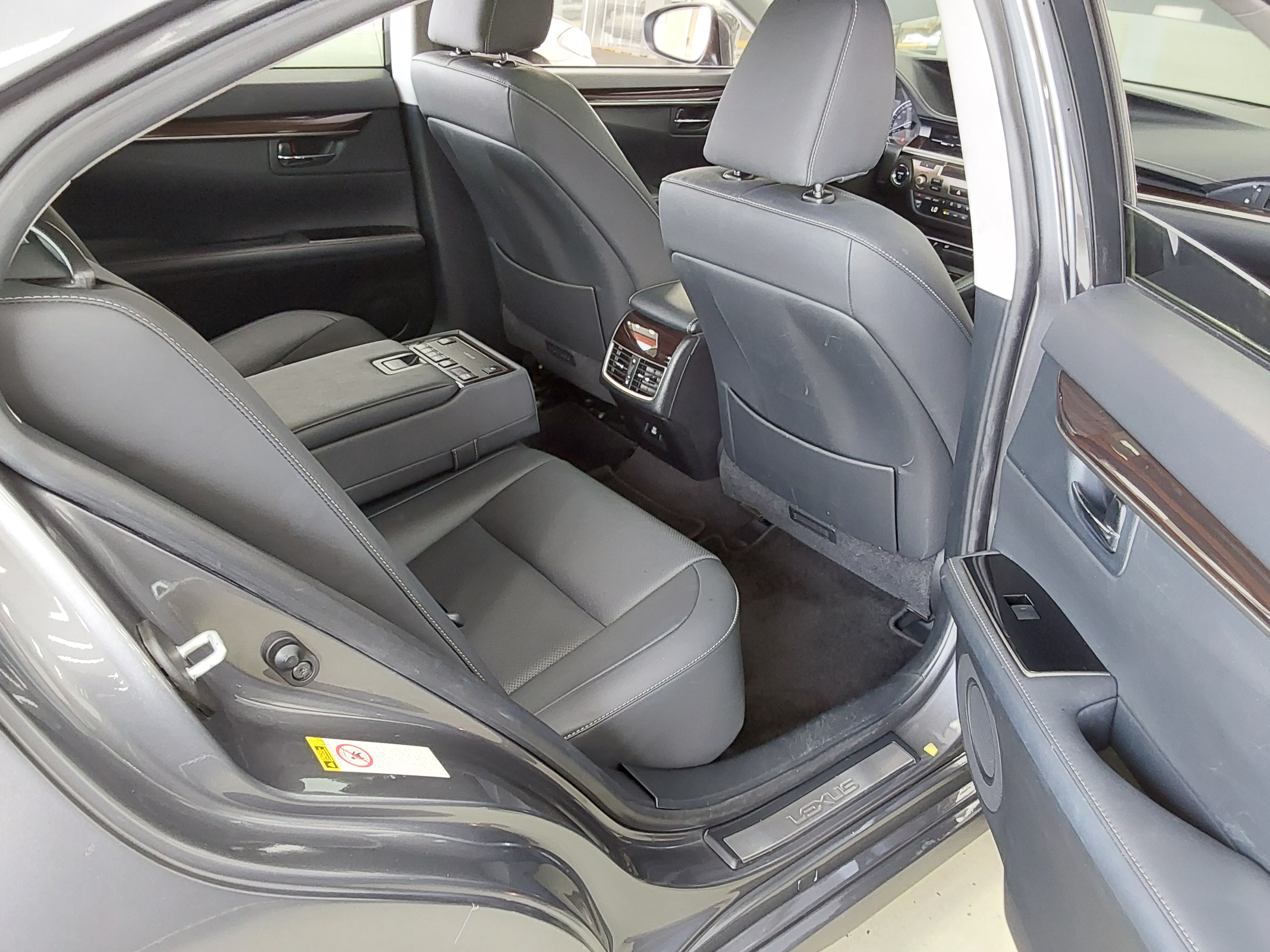 LEXUS ES - 12