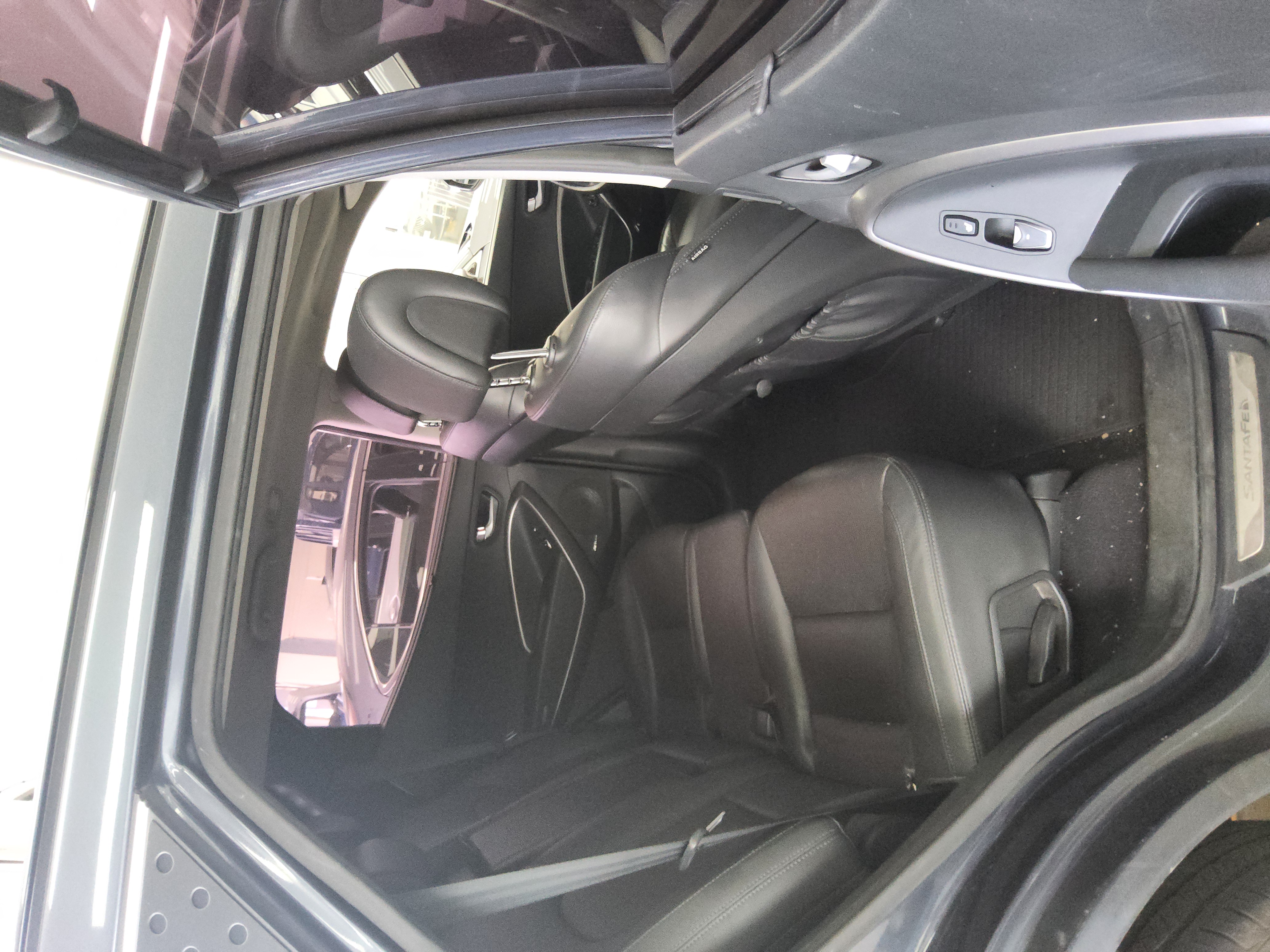 Hyundai Santa Fe 2015 - Image 12