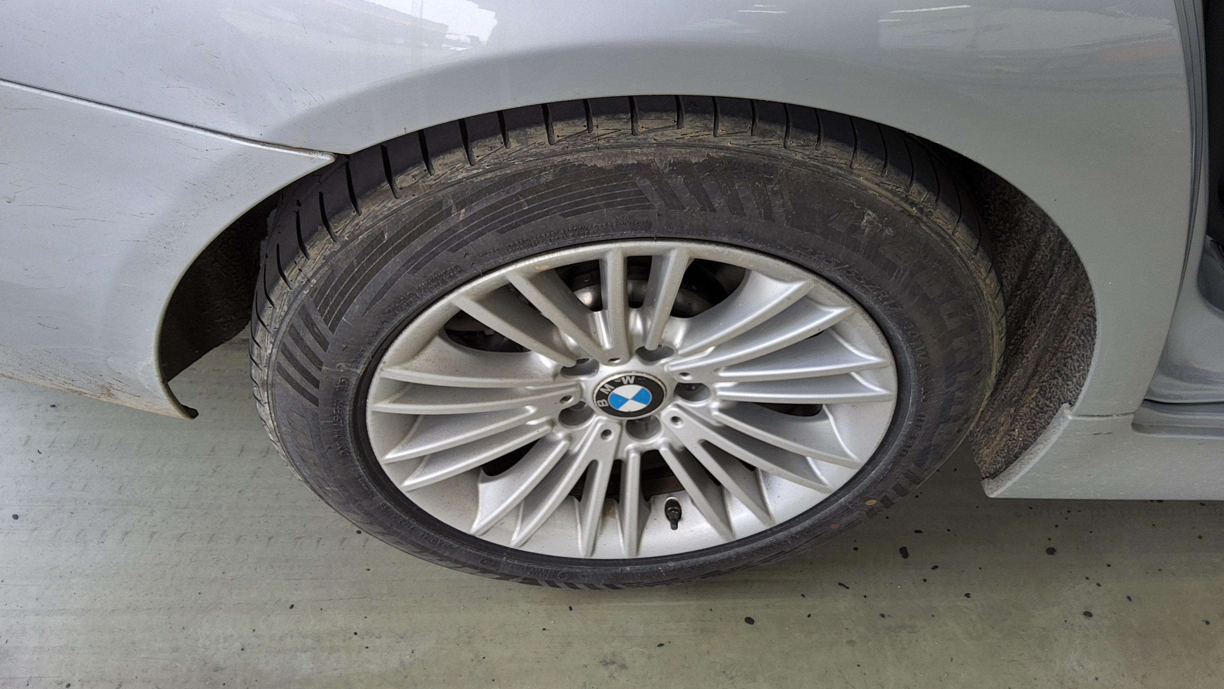 BMW 5 Series 2015 - Image 19