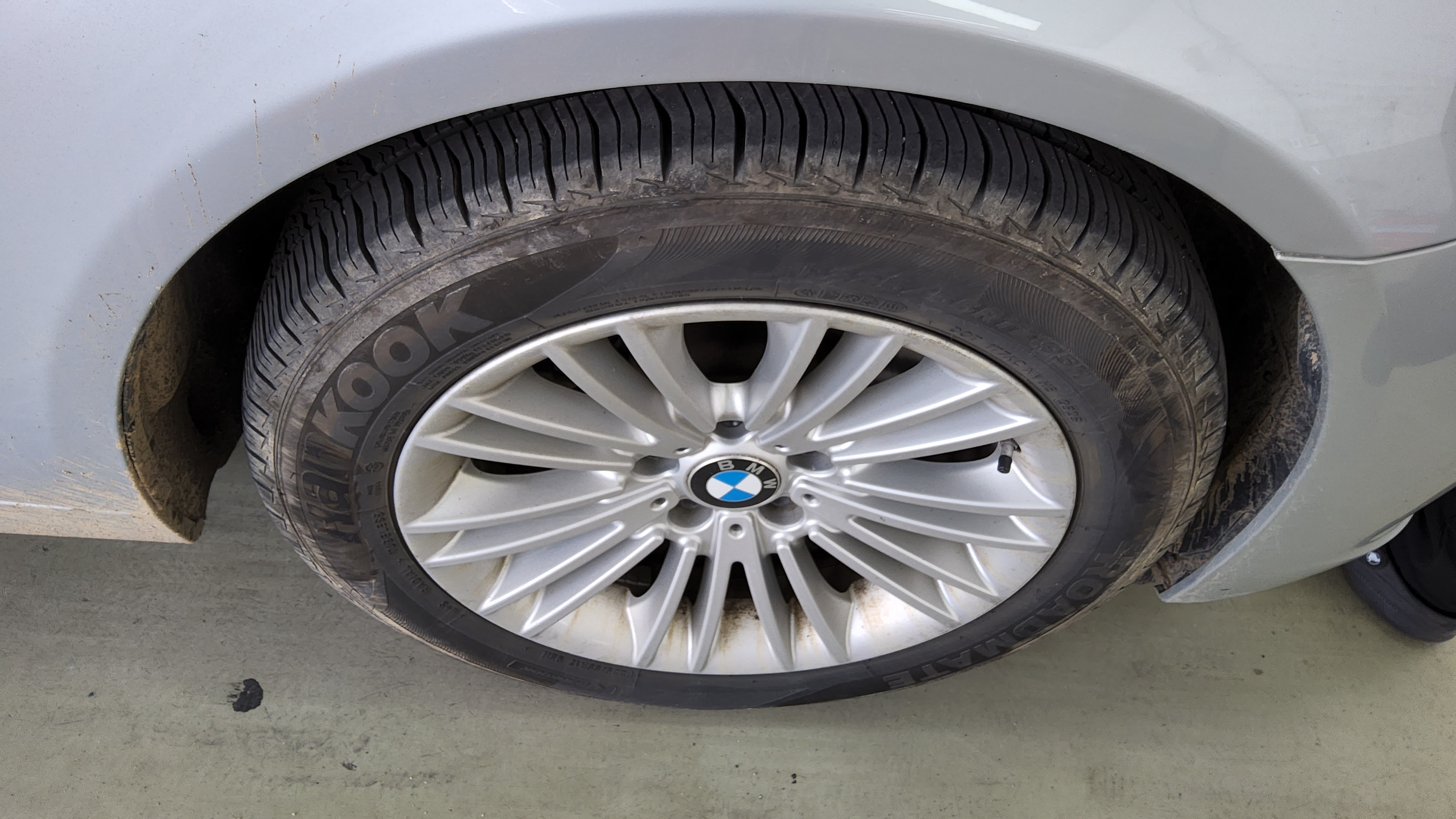 BMW 5 Series 2015 - Image 18