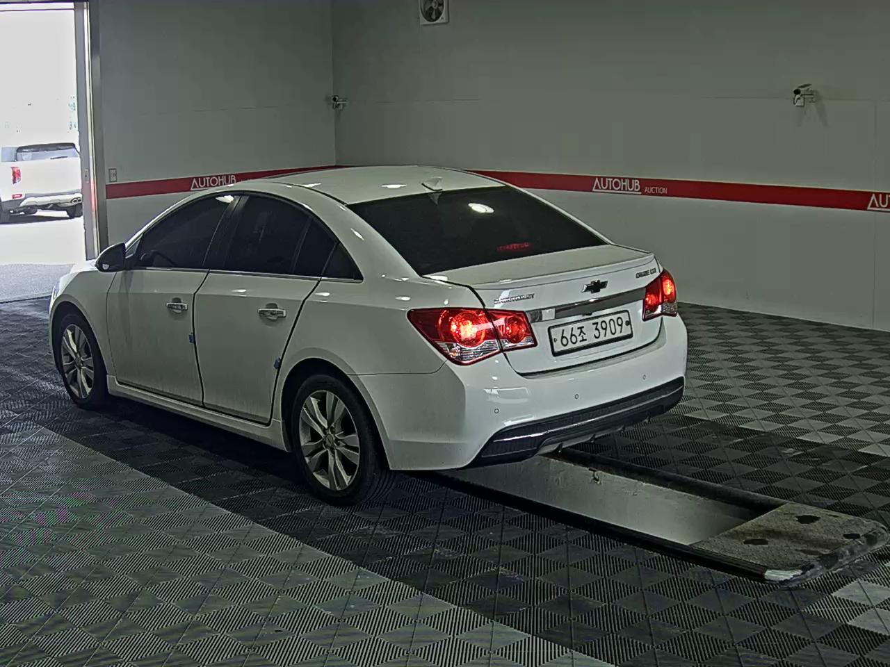 جنرال موتورز كوريا كروز 2014 - صورة 5