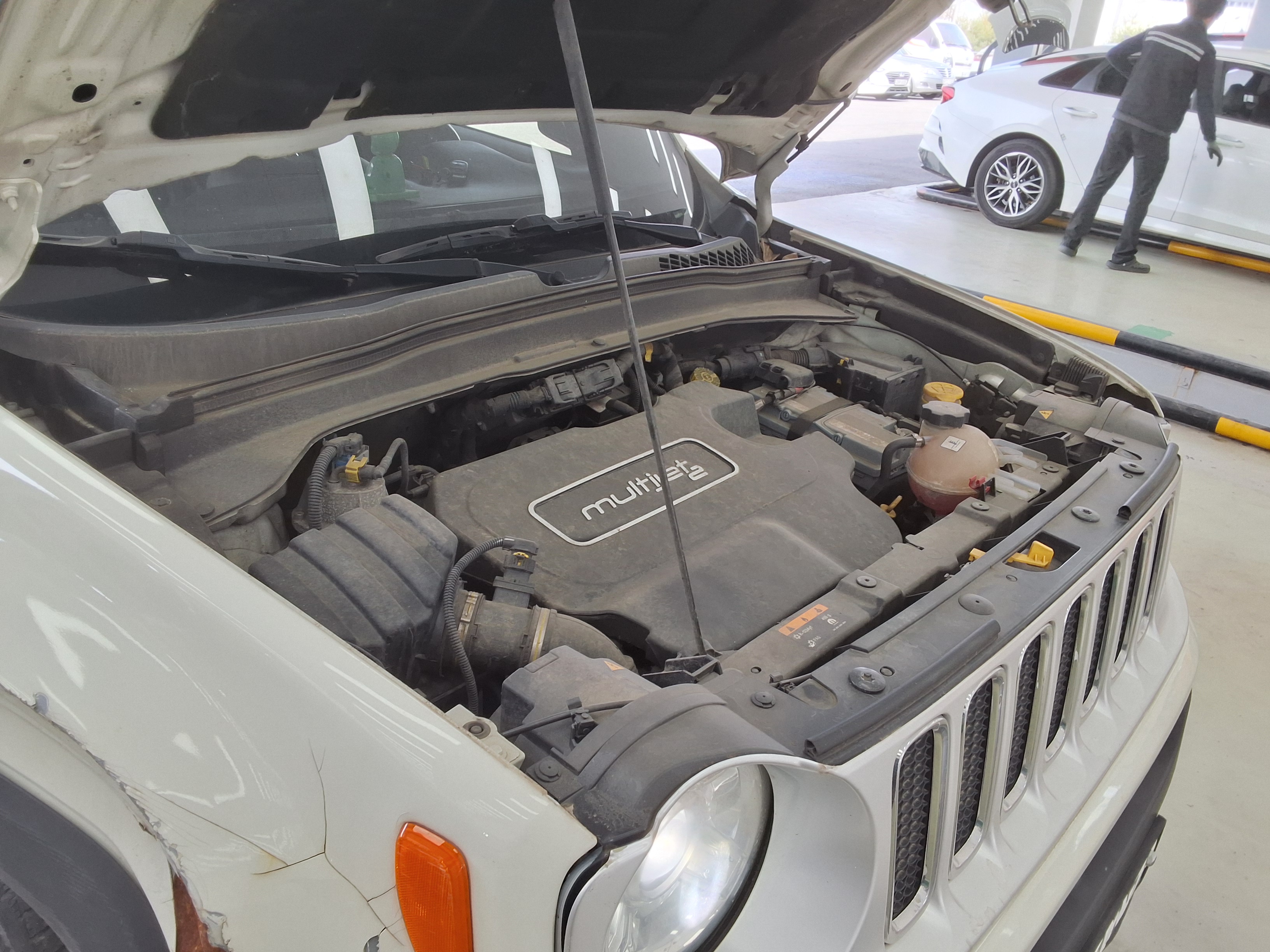 JEEP 레니게이드 - 16