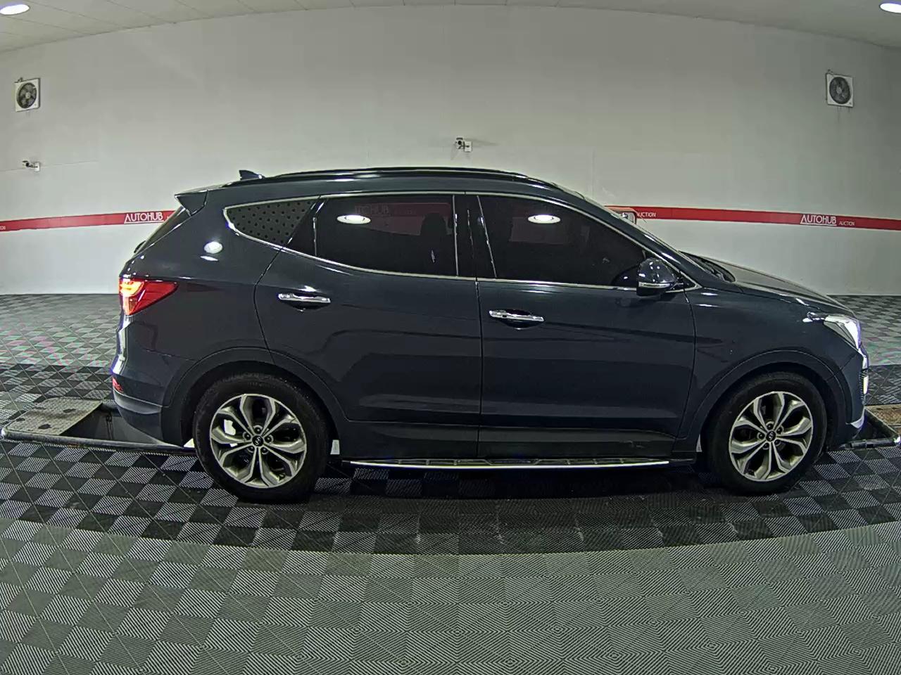 Hyundai Santa Fe 2015 - Image 3