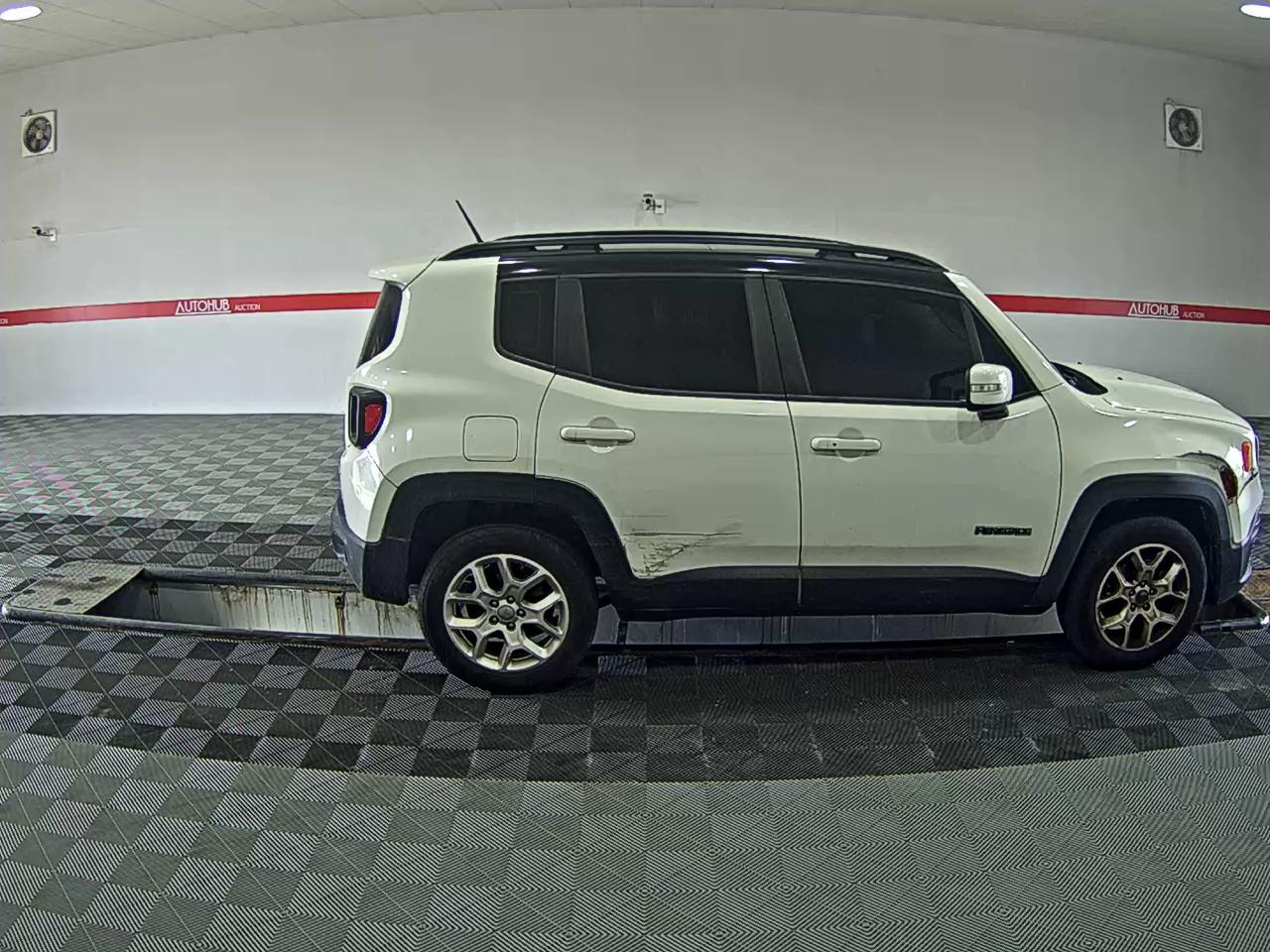 JEEP 레니게이드 - 3