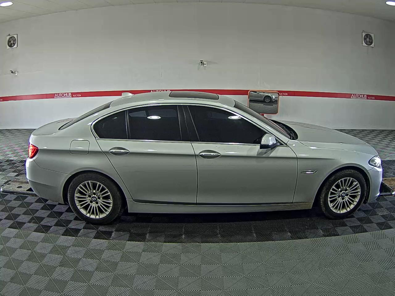 BMW 5 Series 2015 - Image 3