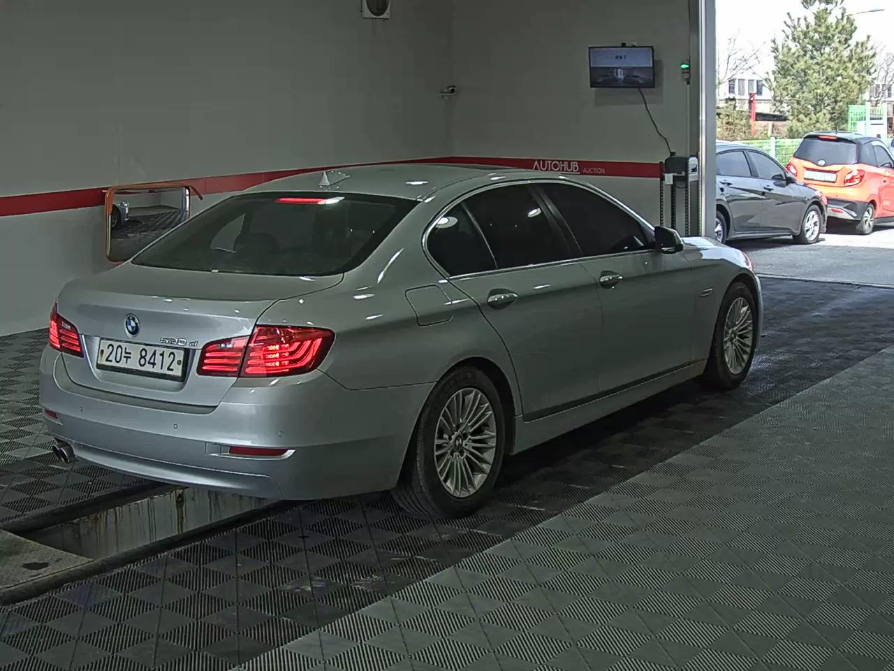 BMW 5 Series 2015 - Image 4