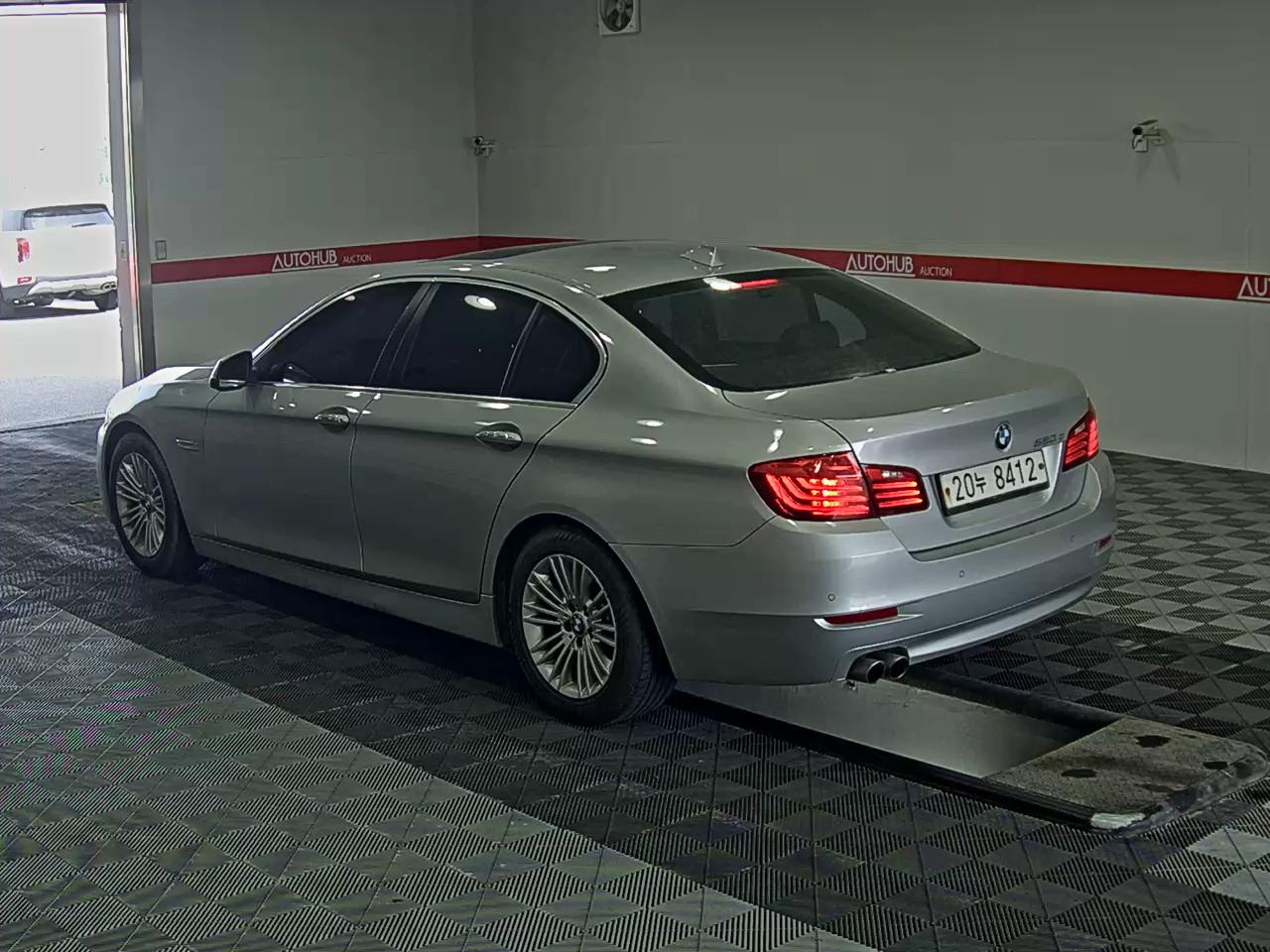 BMW 5 Series 2015 - Image 5