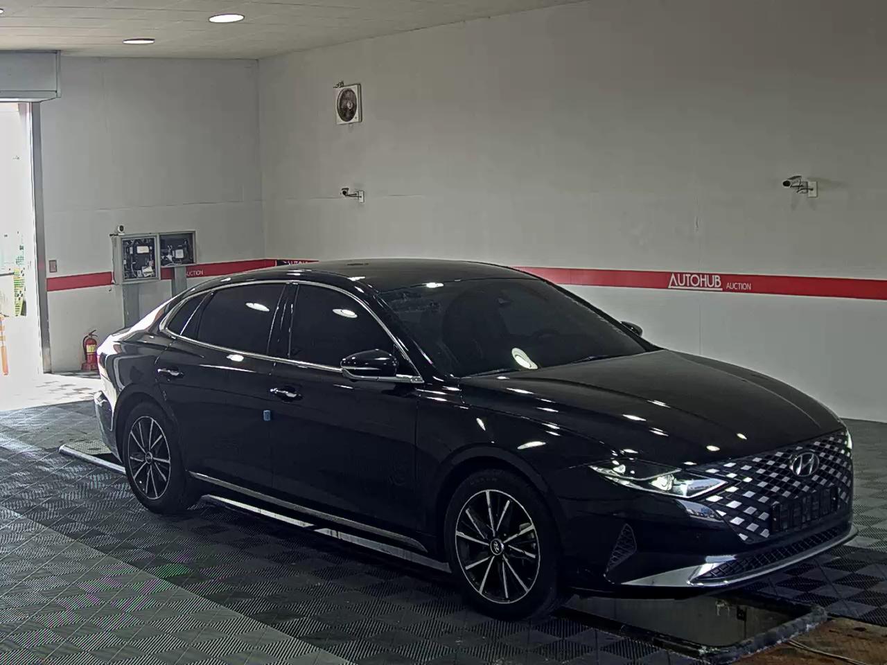 هيونداي جرانجر 2022 - صورة 2