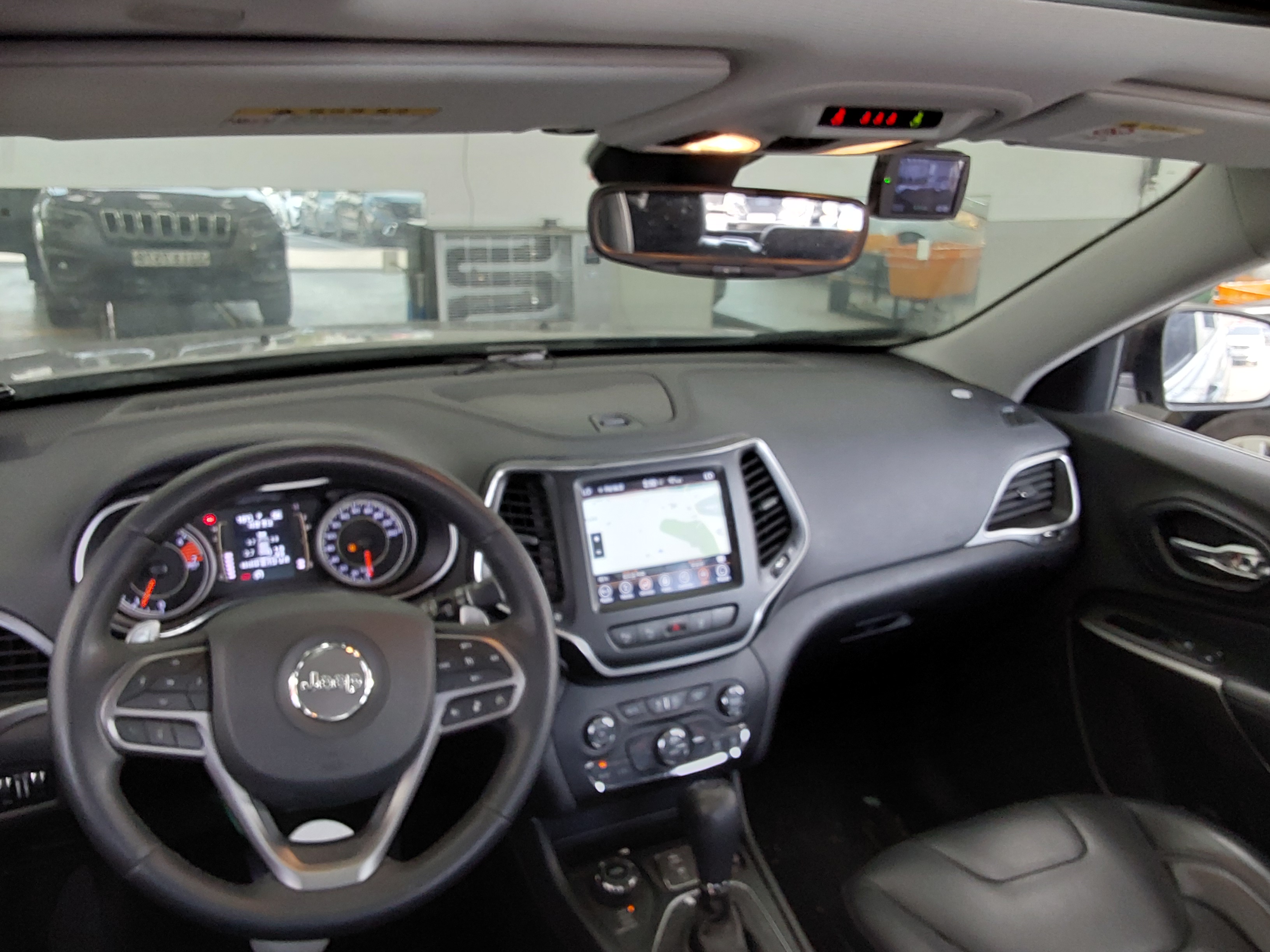 Jeep Cherokee 2019 - Image 10