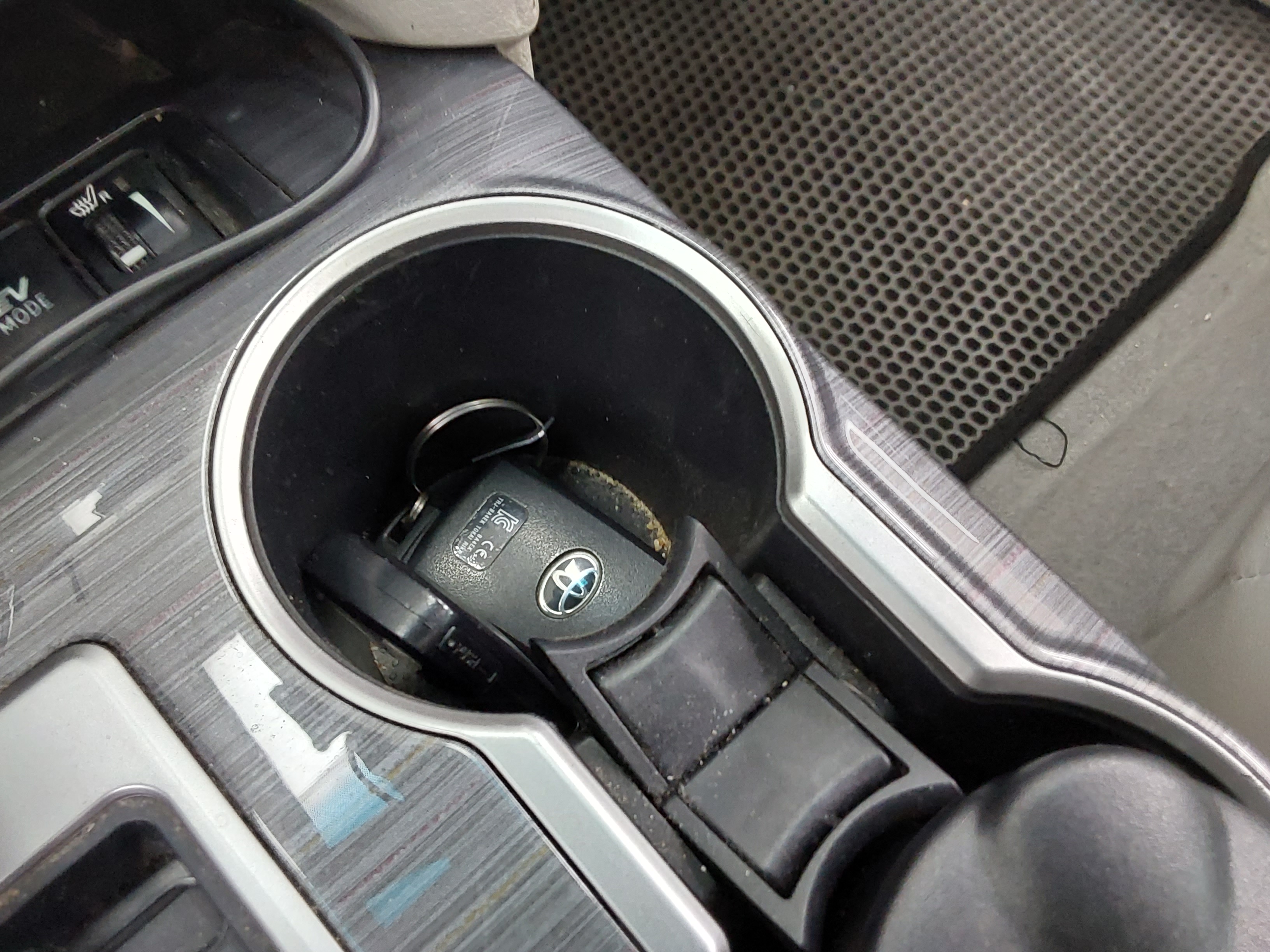 Toyota Camry - 18