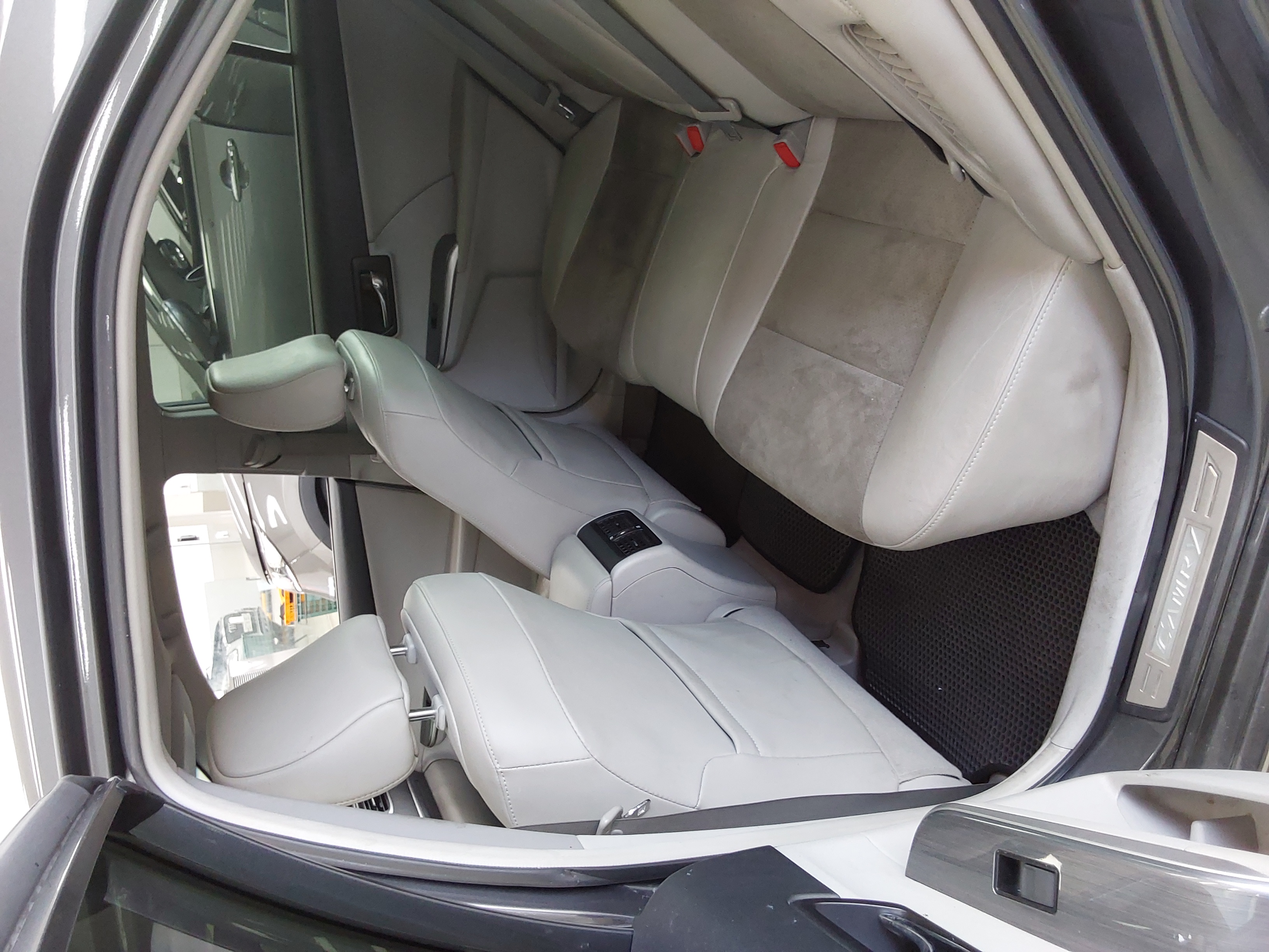 Toyota Camry - 11