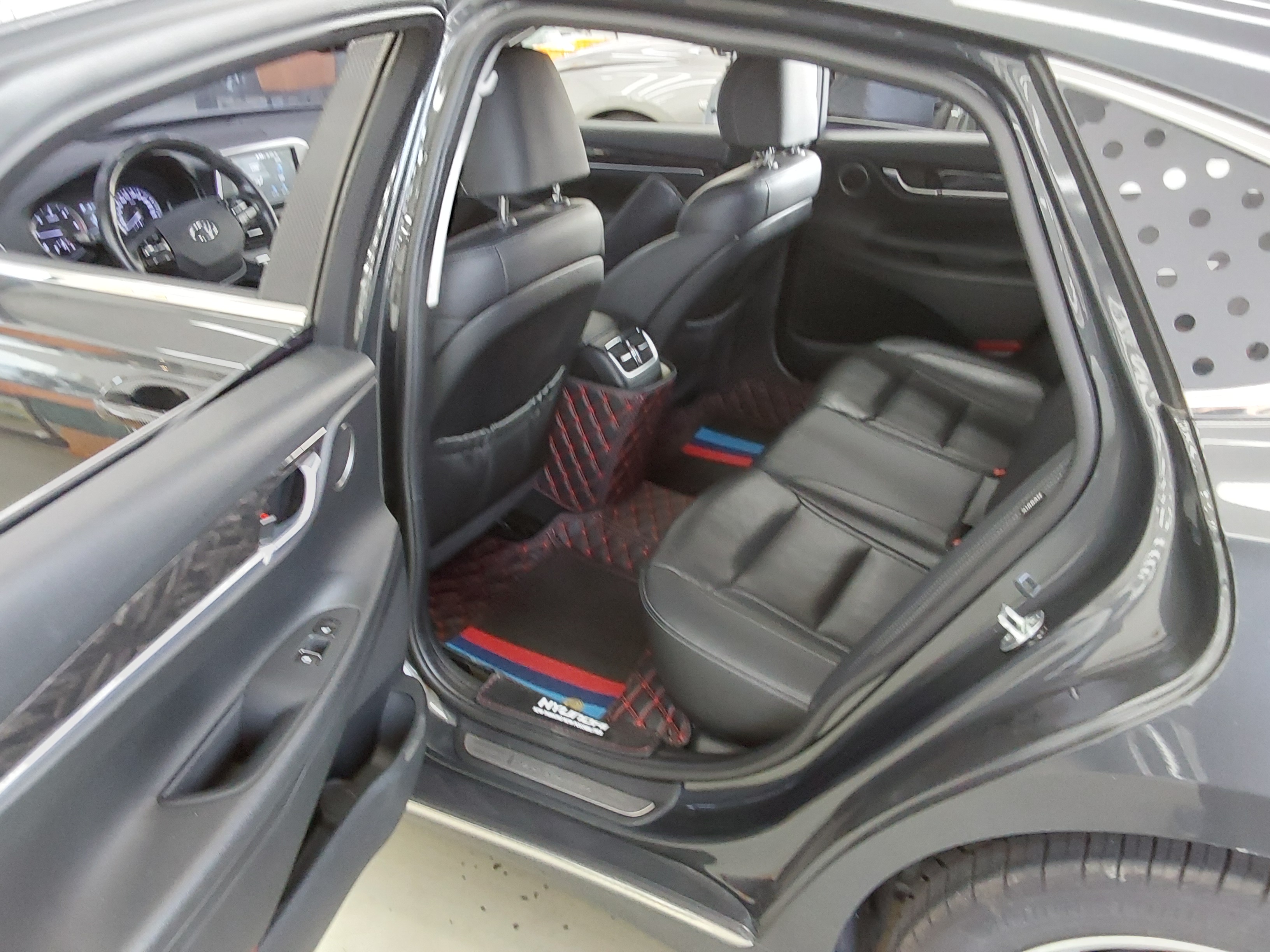 Hyundai Grandeur 2017 - Image 11