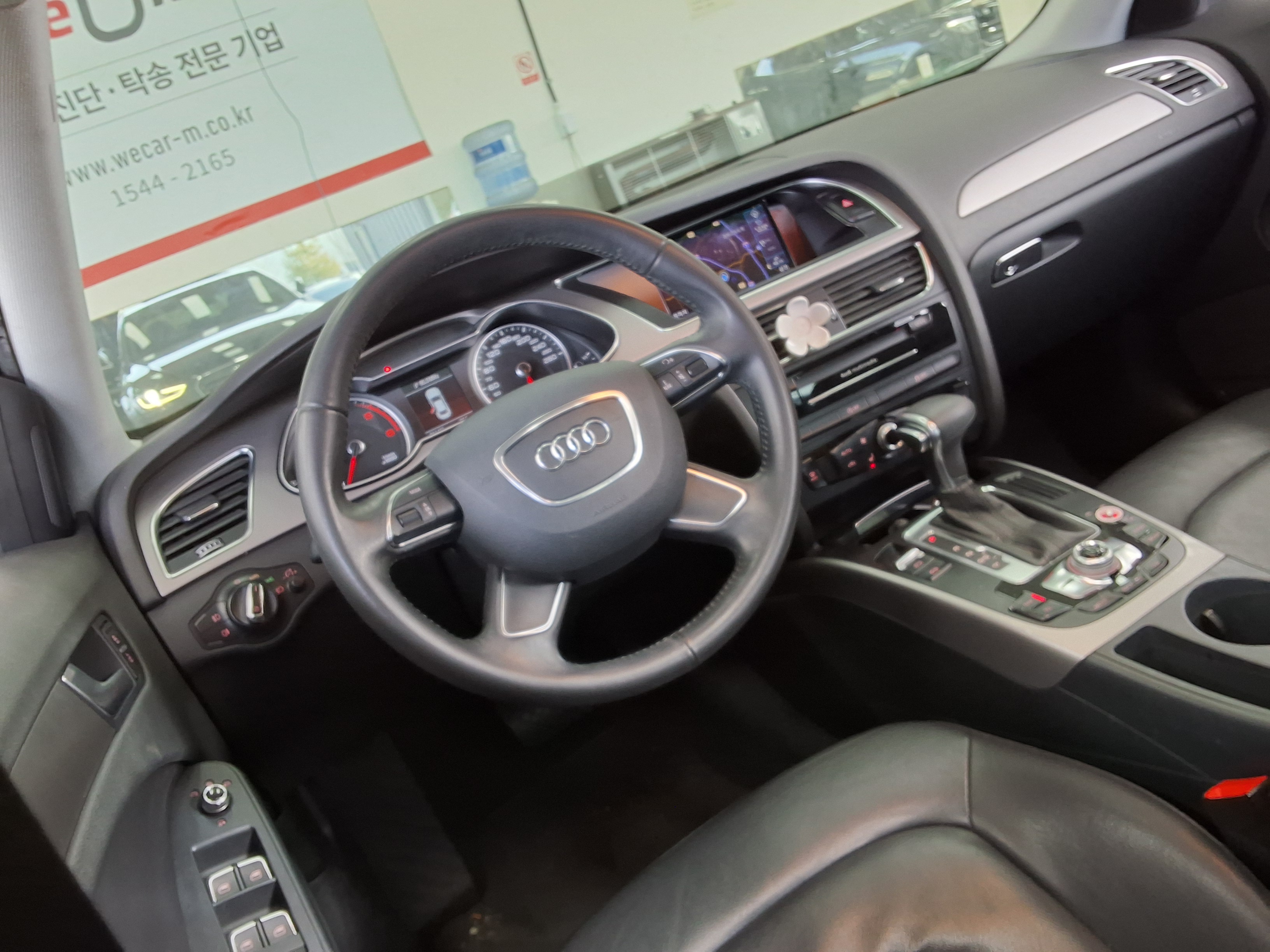Audi A4 2013 - Image 10