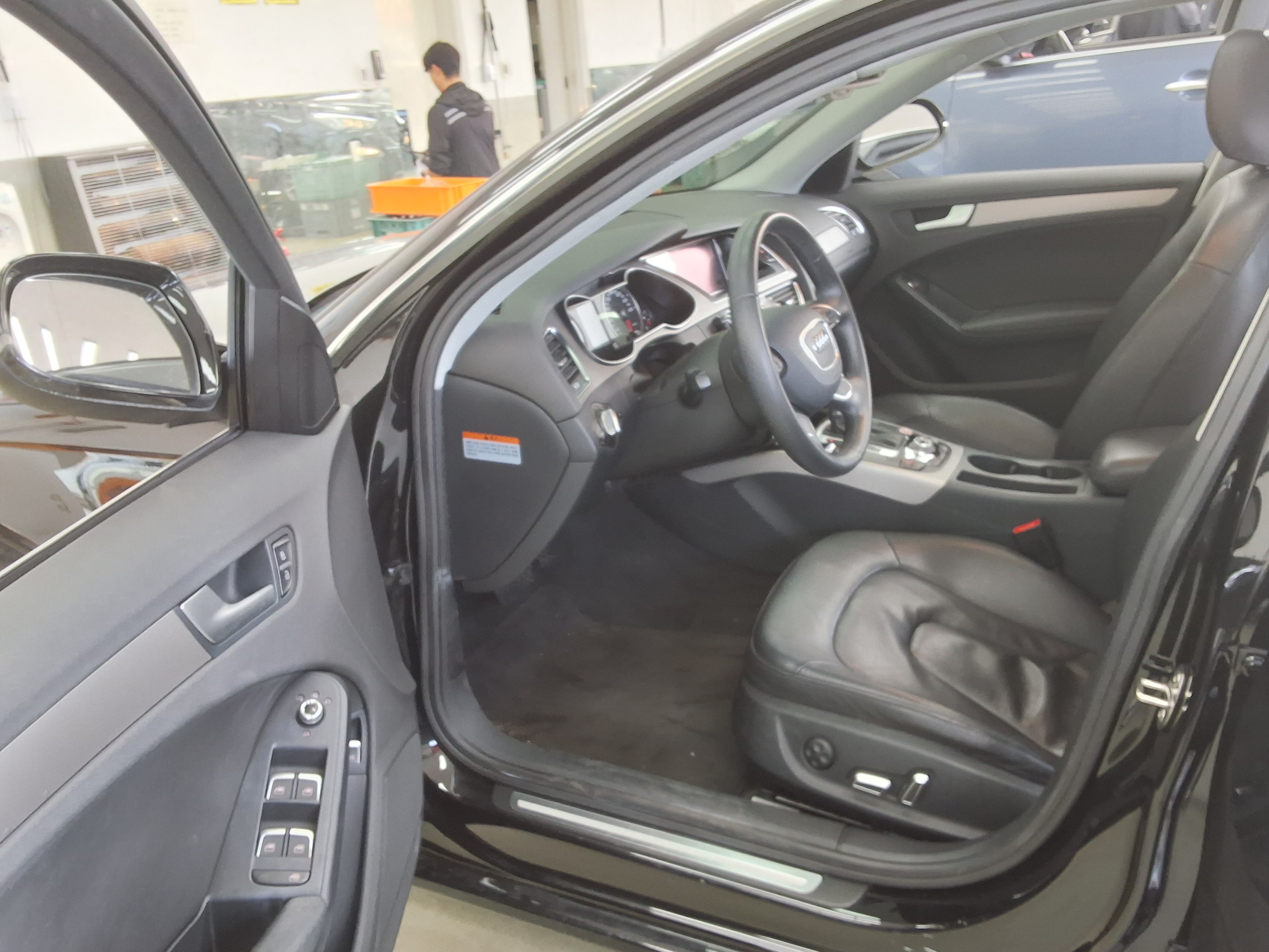 Audi A4 2013 - Image 9