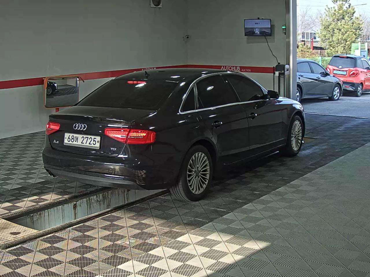 Audi A4 2013 - Image 4