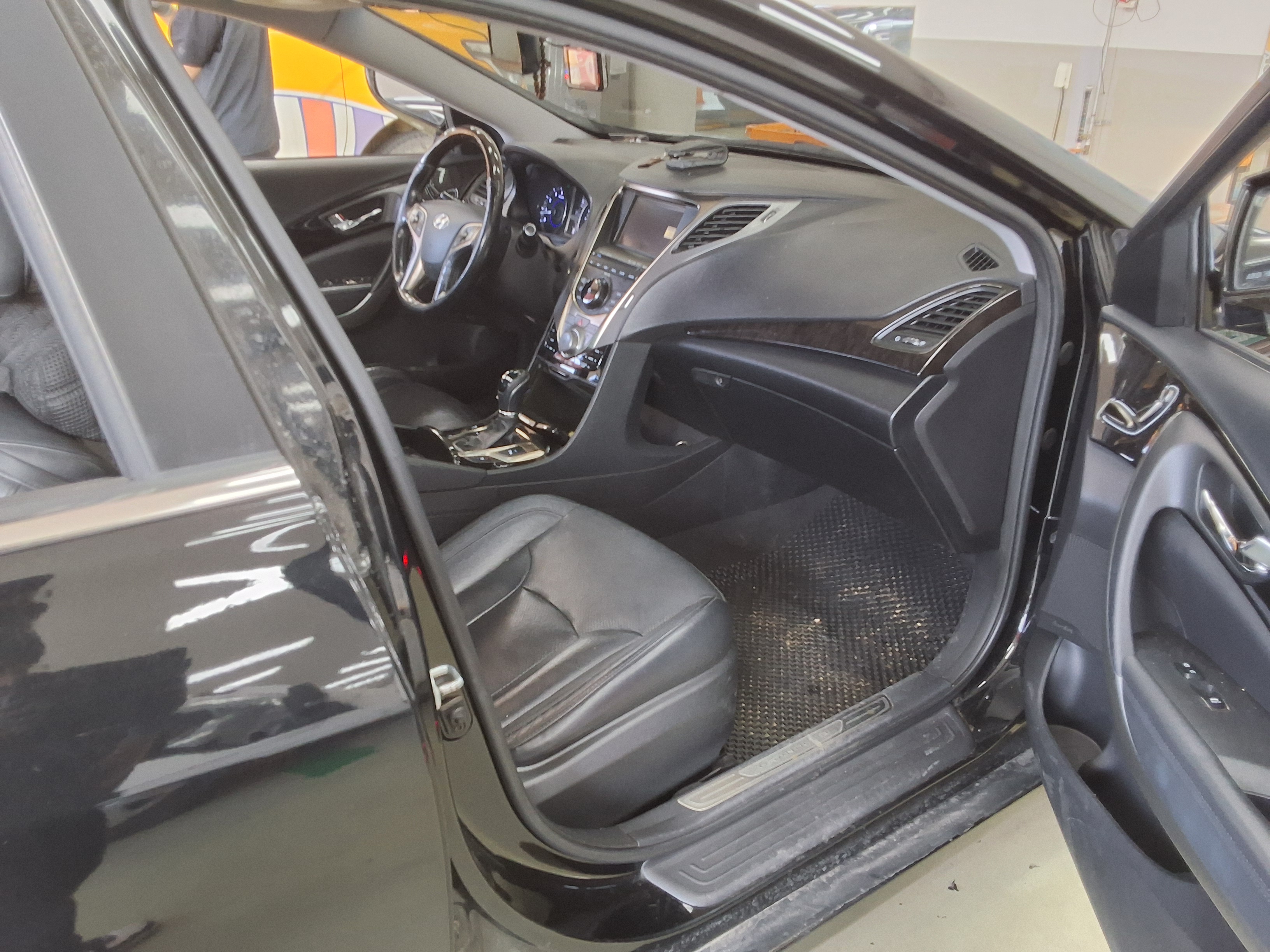 هيونداي جرانجر 2012 - صورة 13