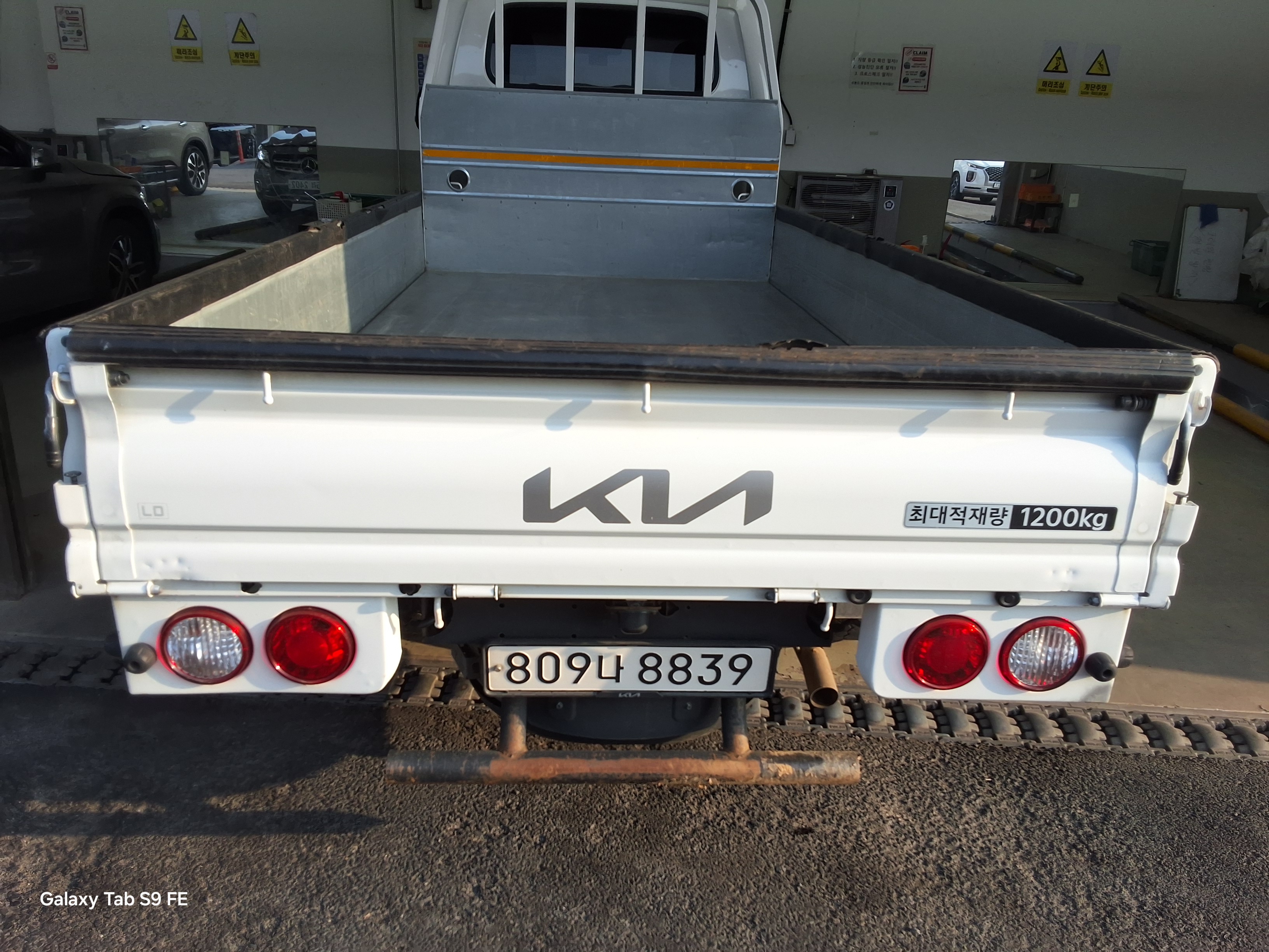 Chrysler Cargo - 11
