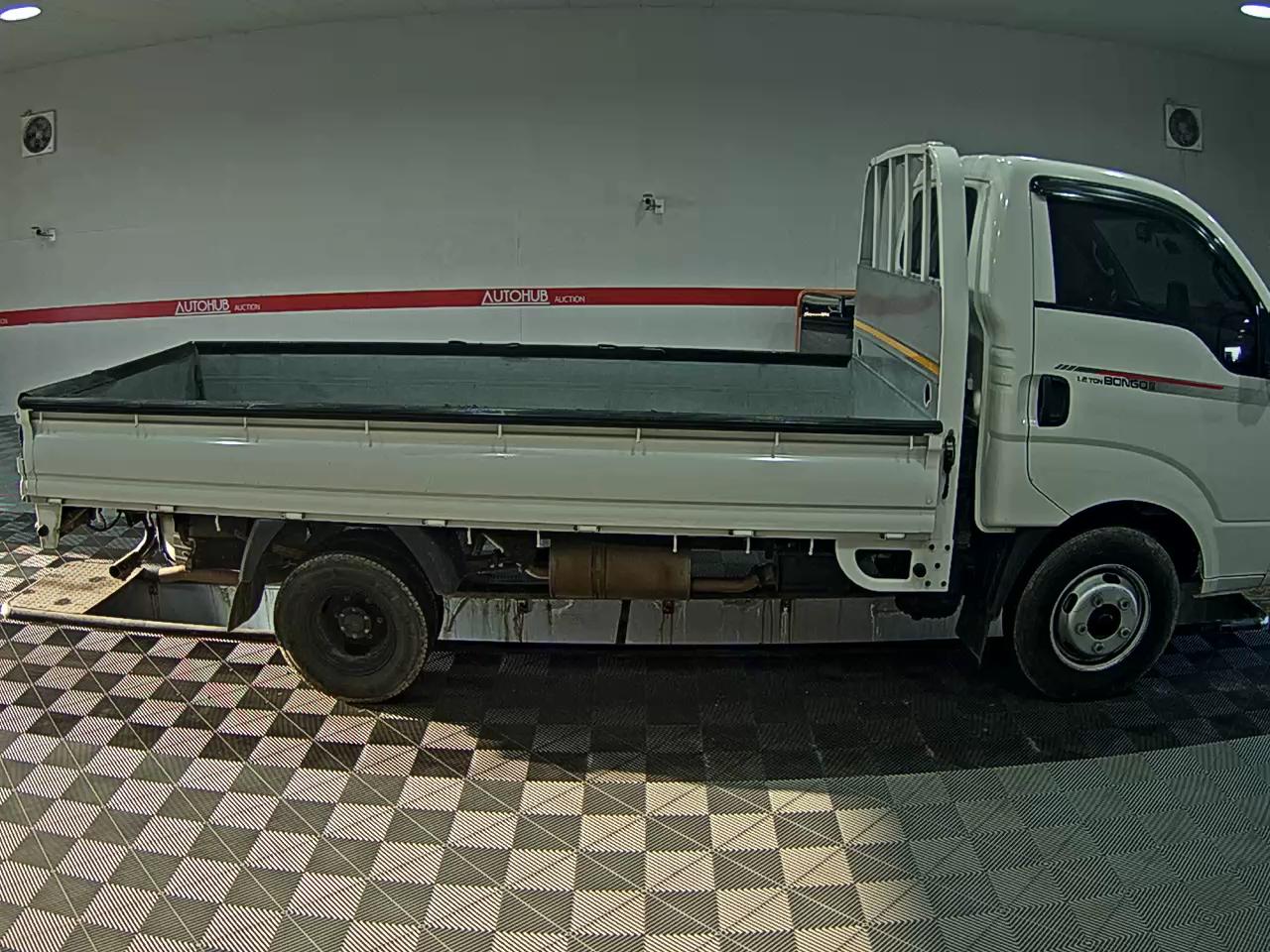 Chrysler Cargo - 3