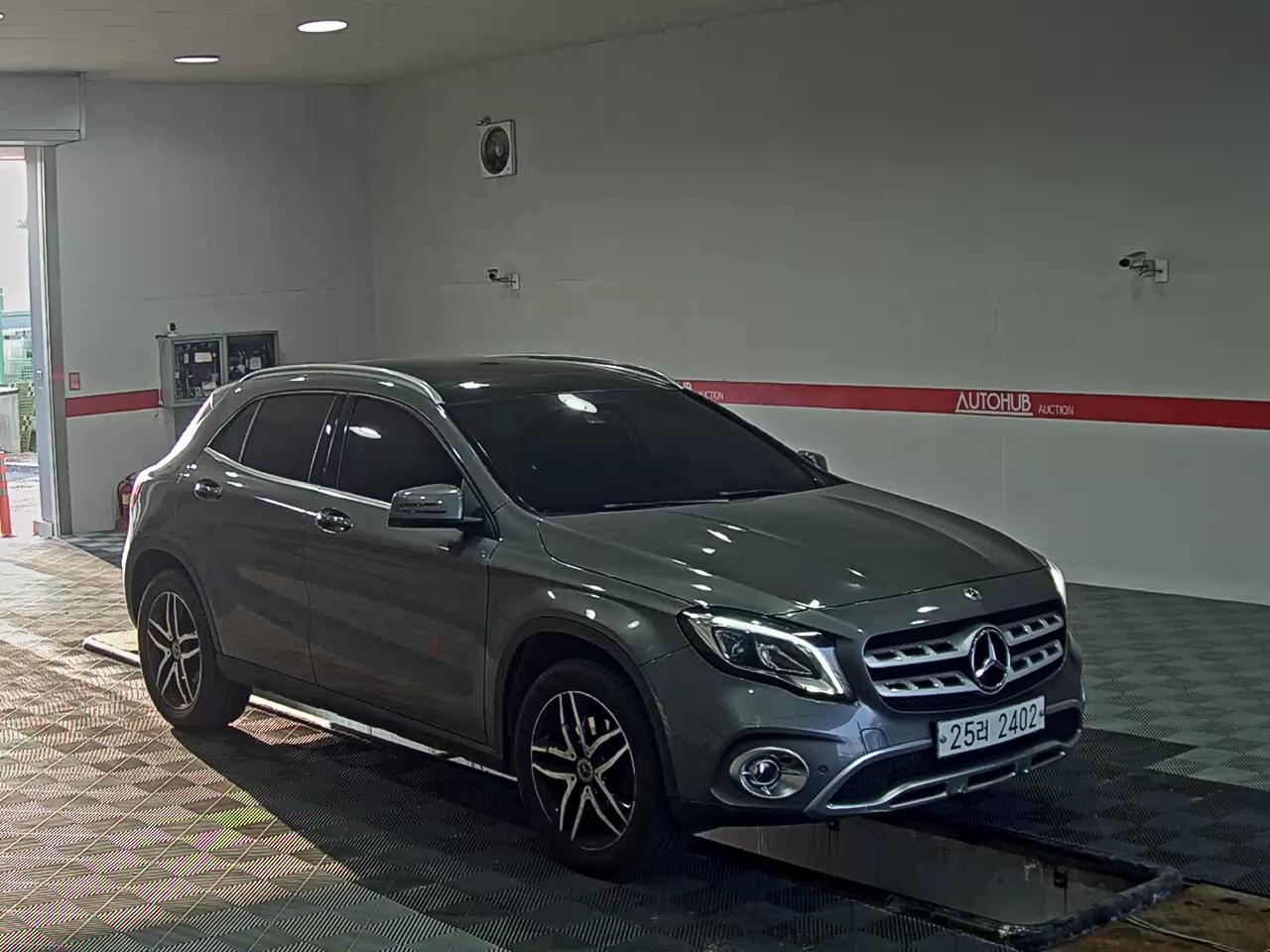 메르세데스-벤츠 GLA-클래스 - 2
