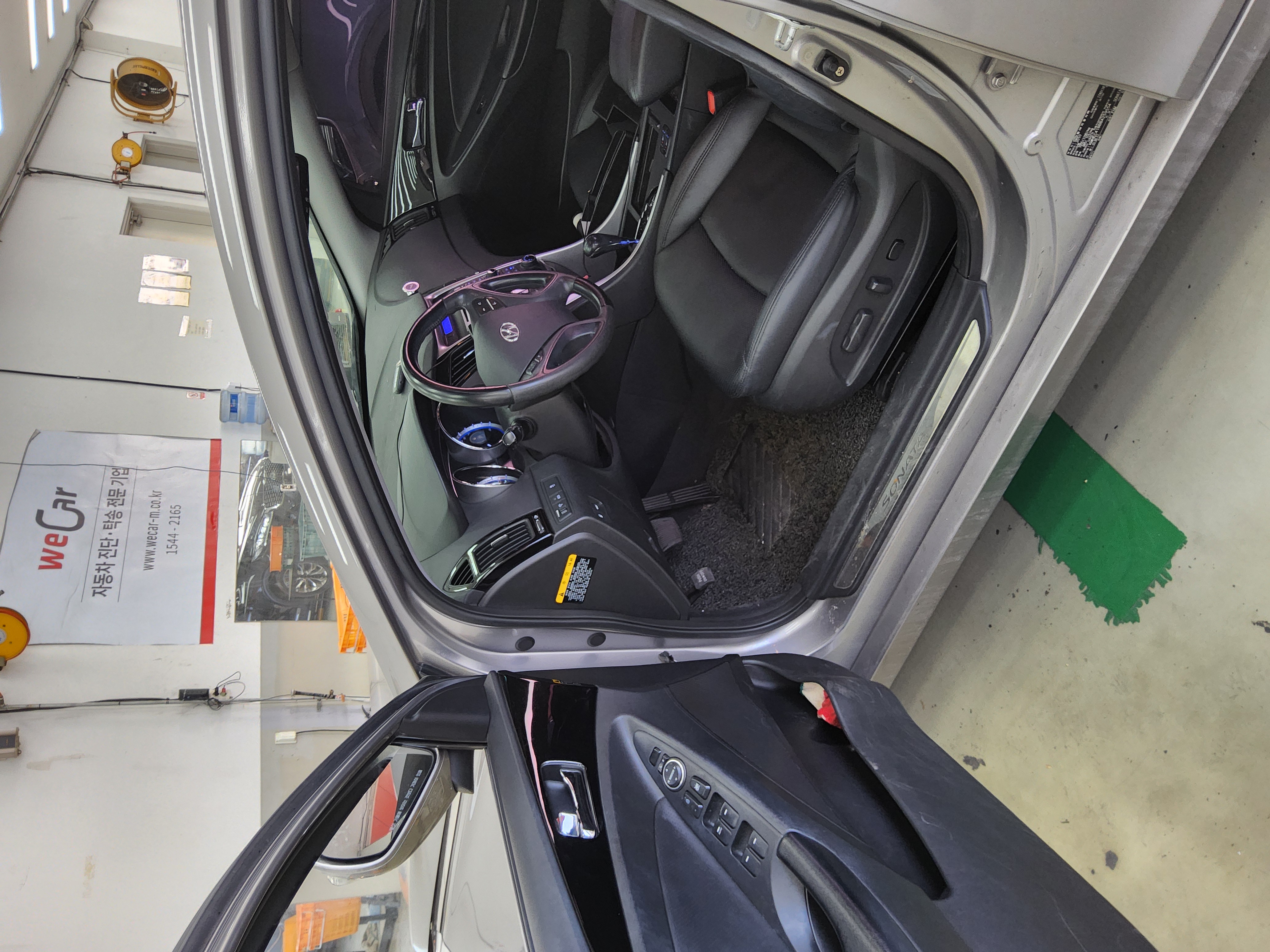 Hyundai YF Sonata - 9
