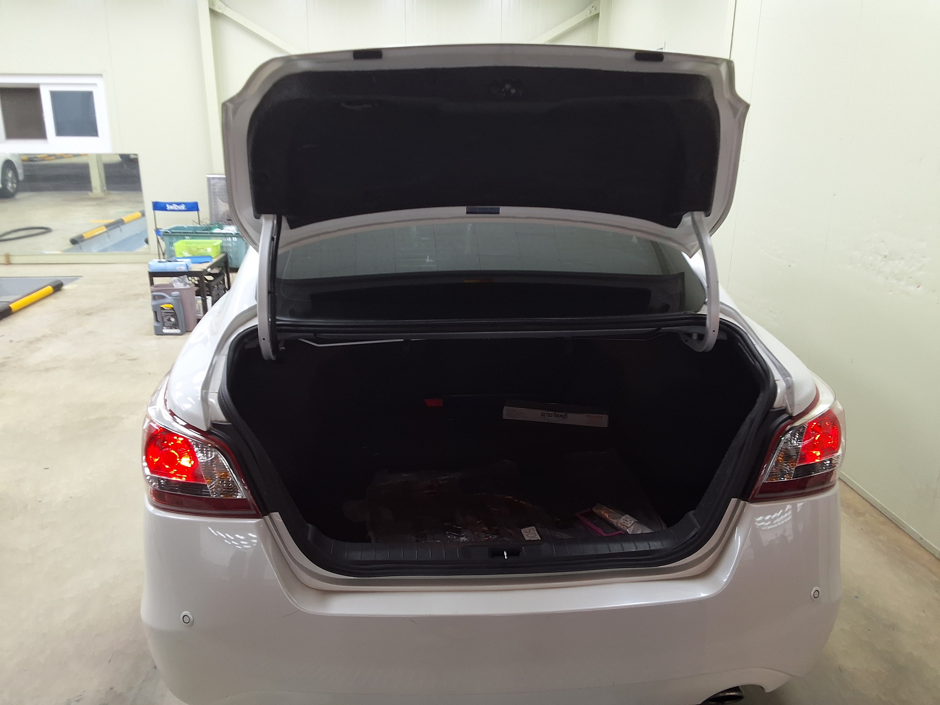Nissan Altima - 14